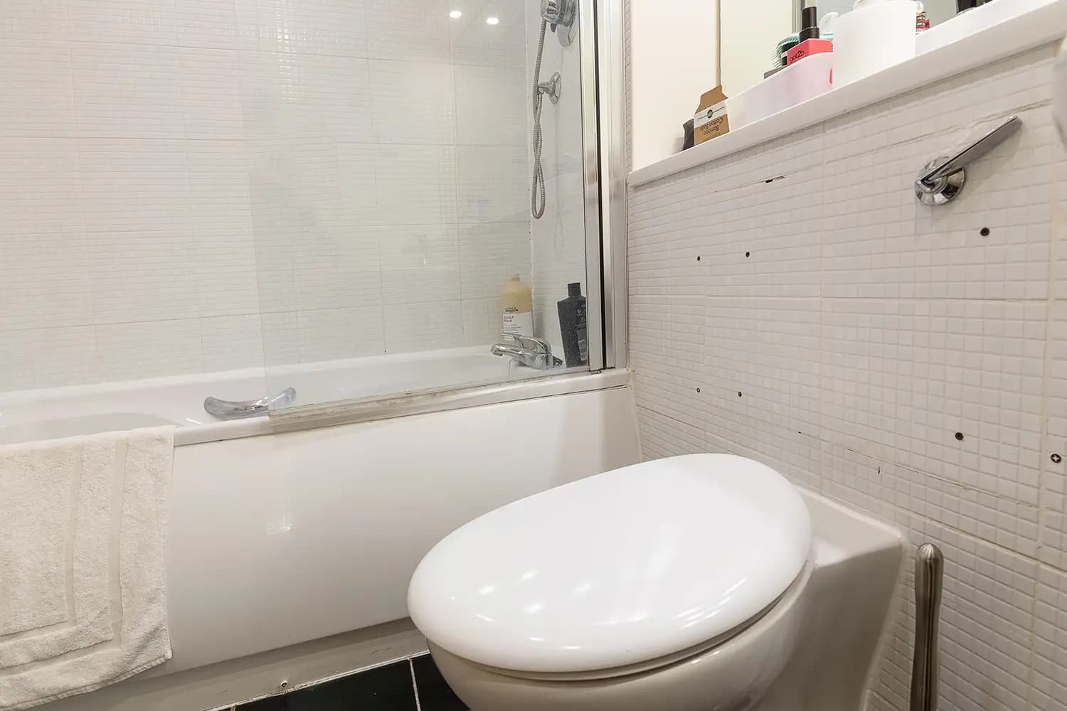 property photo 11 of 29