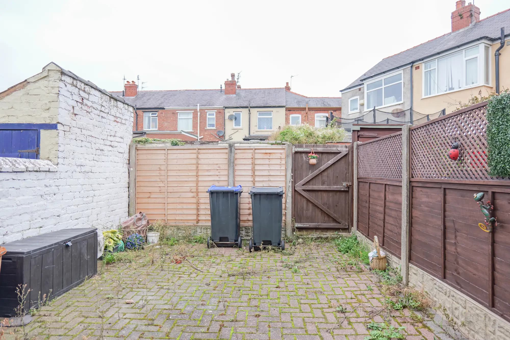 property photo 15 of 16