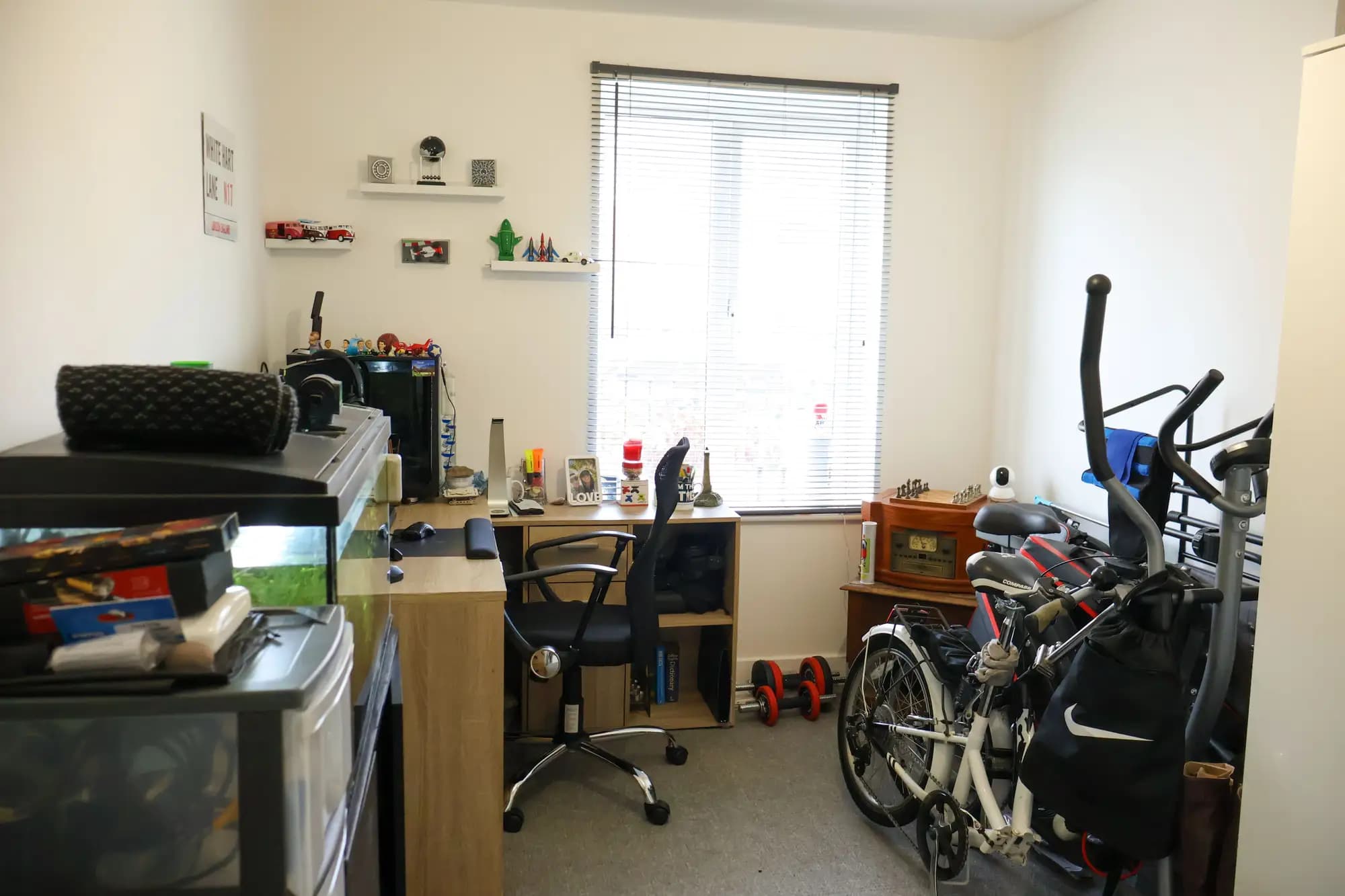 property photo 11 of 15