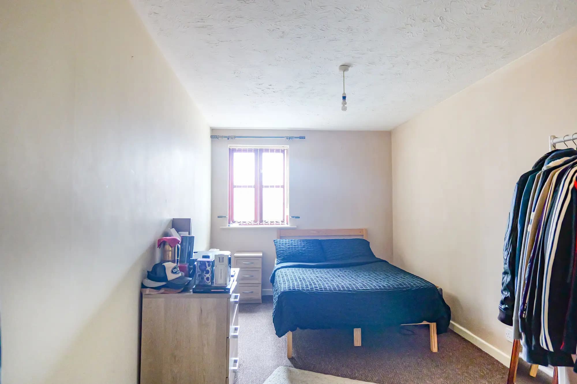 property photo 11 of 17