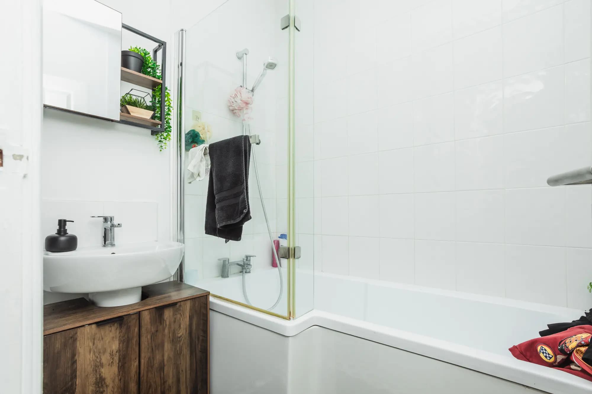 property photo 11 of 30