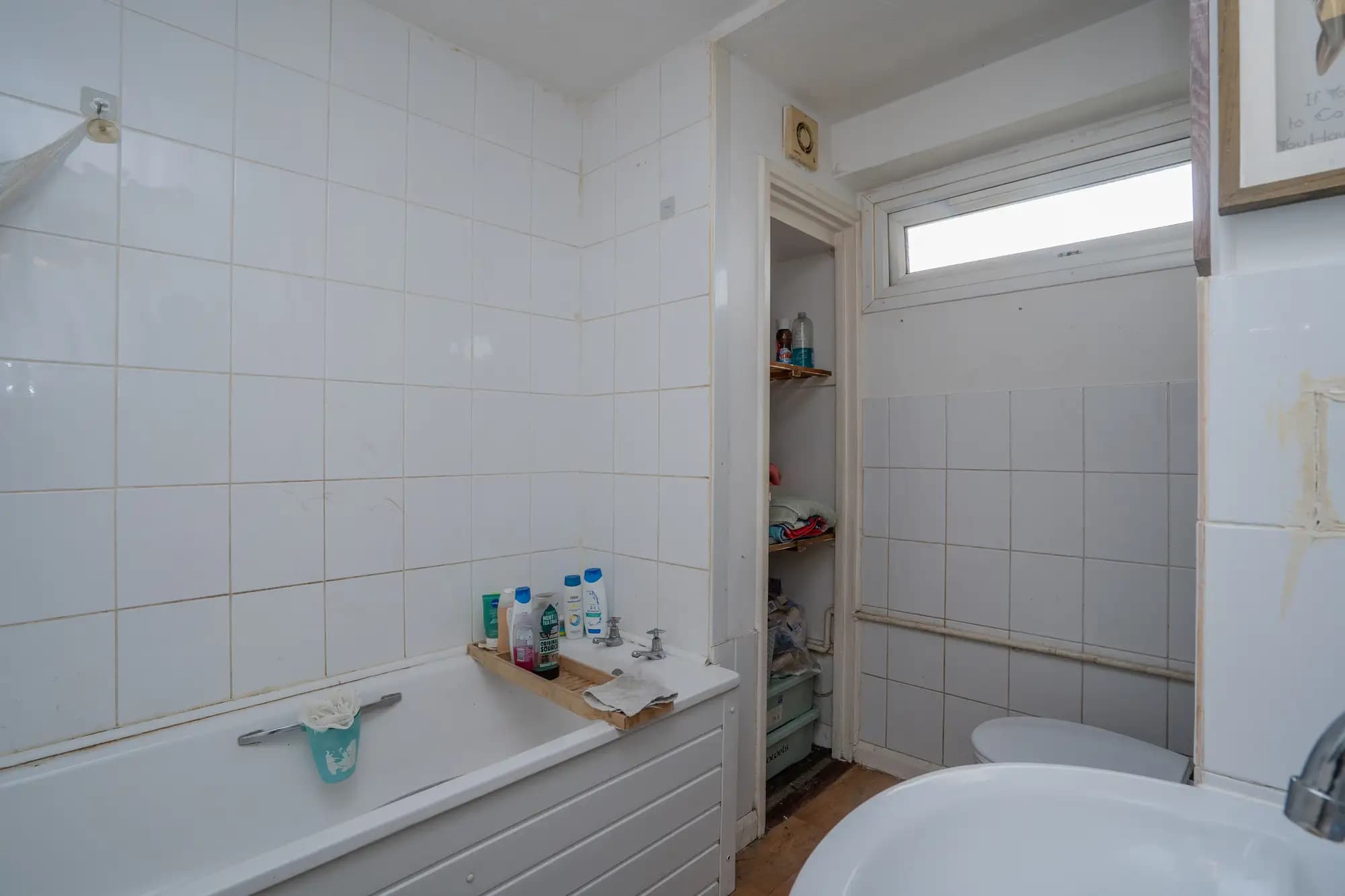 property photo 9 of 14