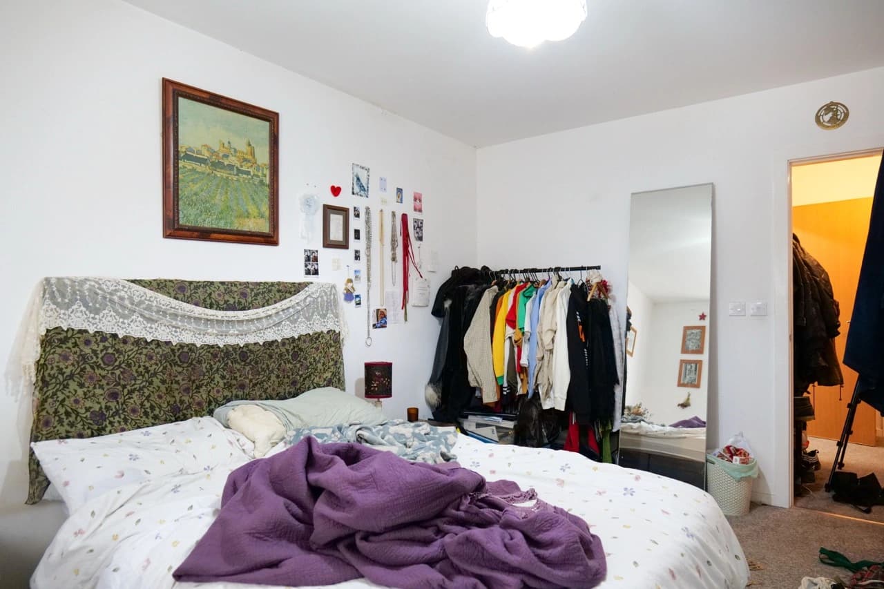 property photo 9 of 18