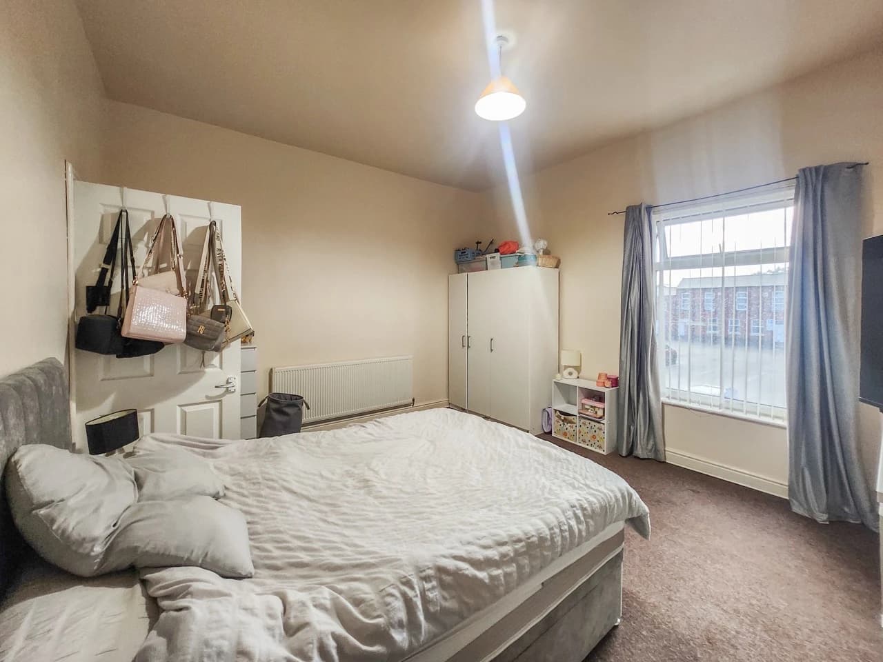 property photo 13 of 20