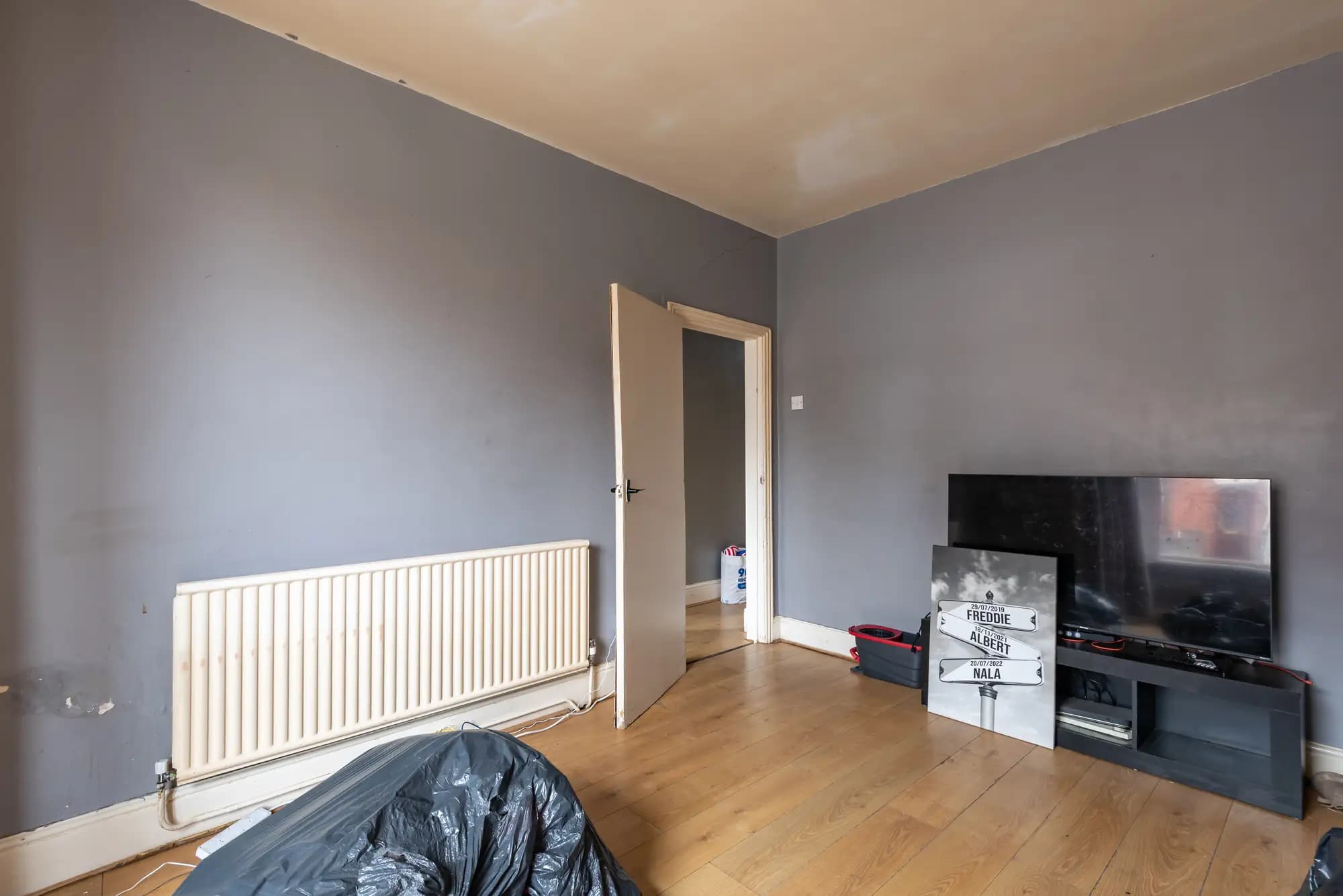 property photo 2 of 29