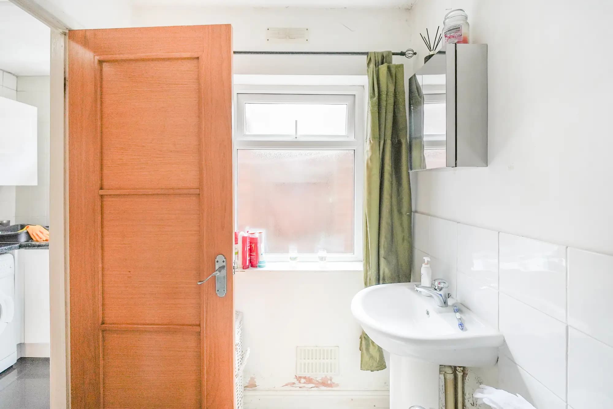 property photo 13 of 28