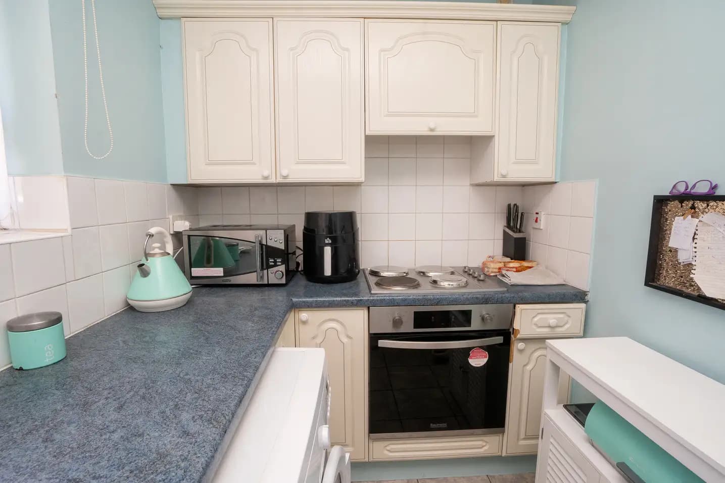 property photo 7 of 19