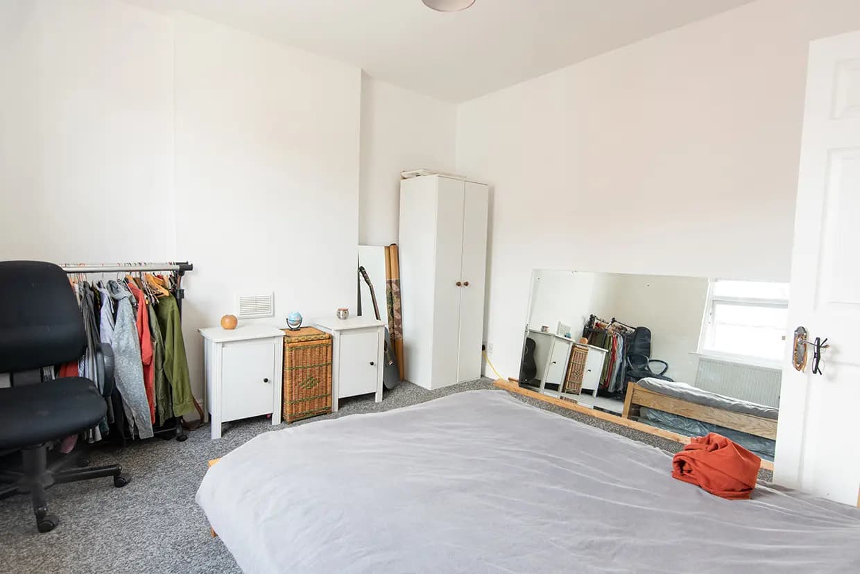 property photo 10 of 22