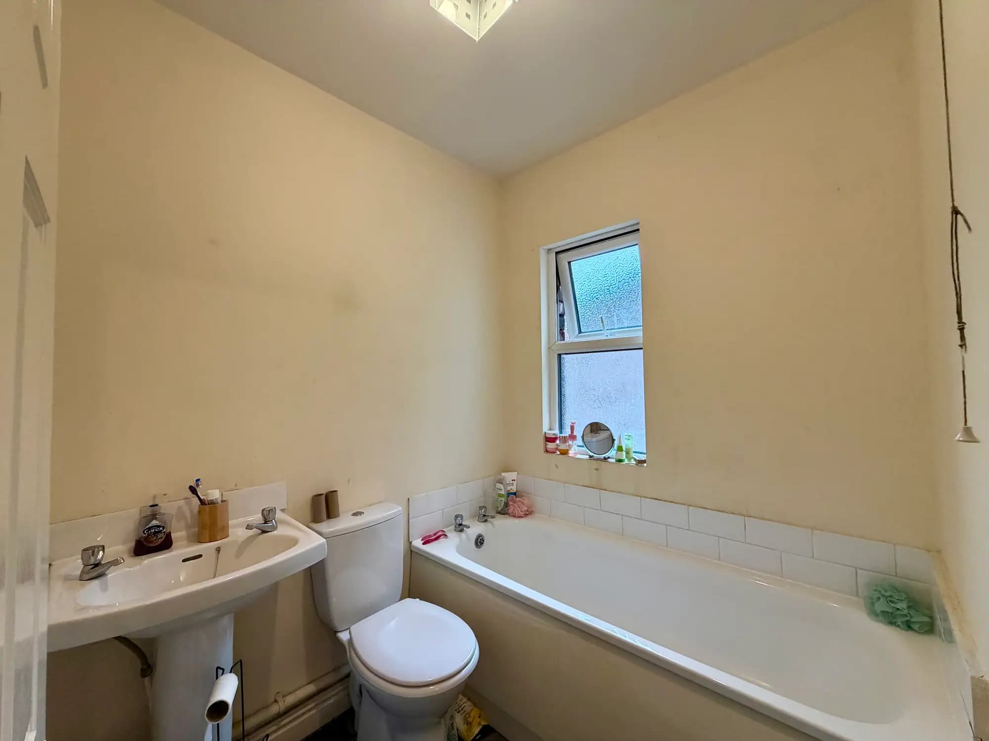 property photo 9 of 26