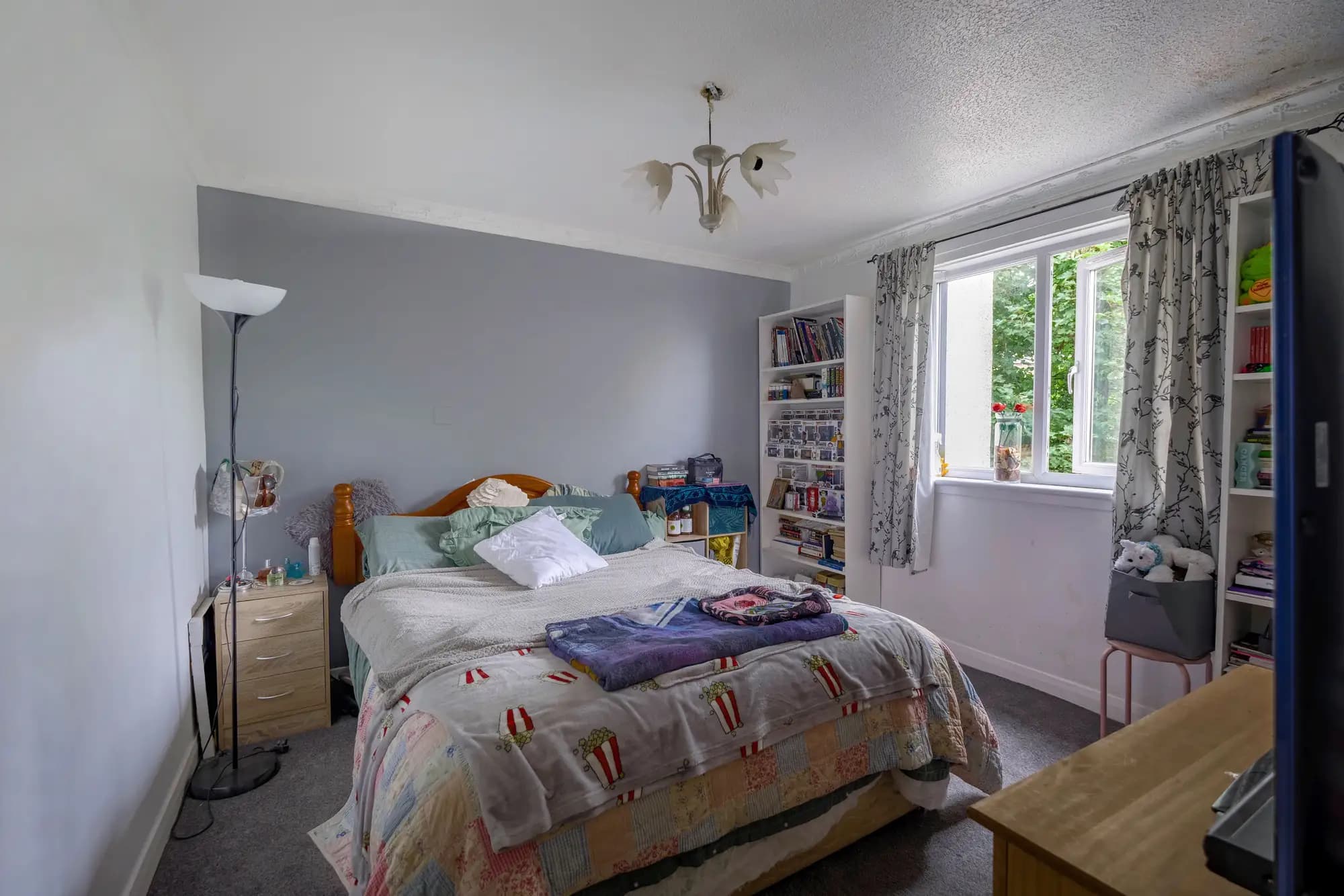 property photo 18 of 30