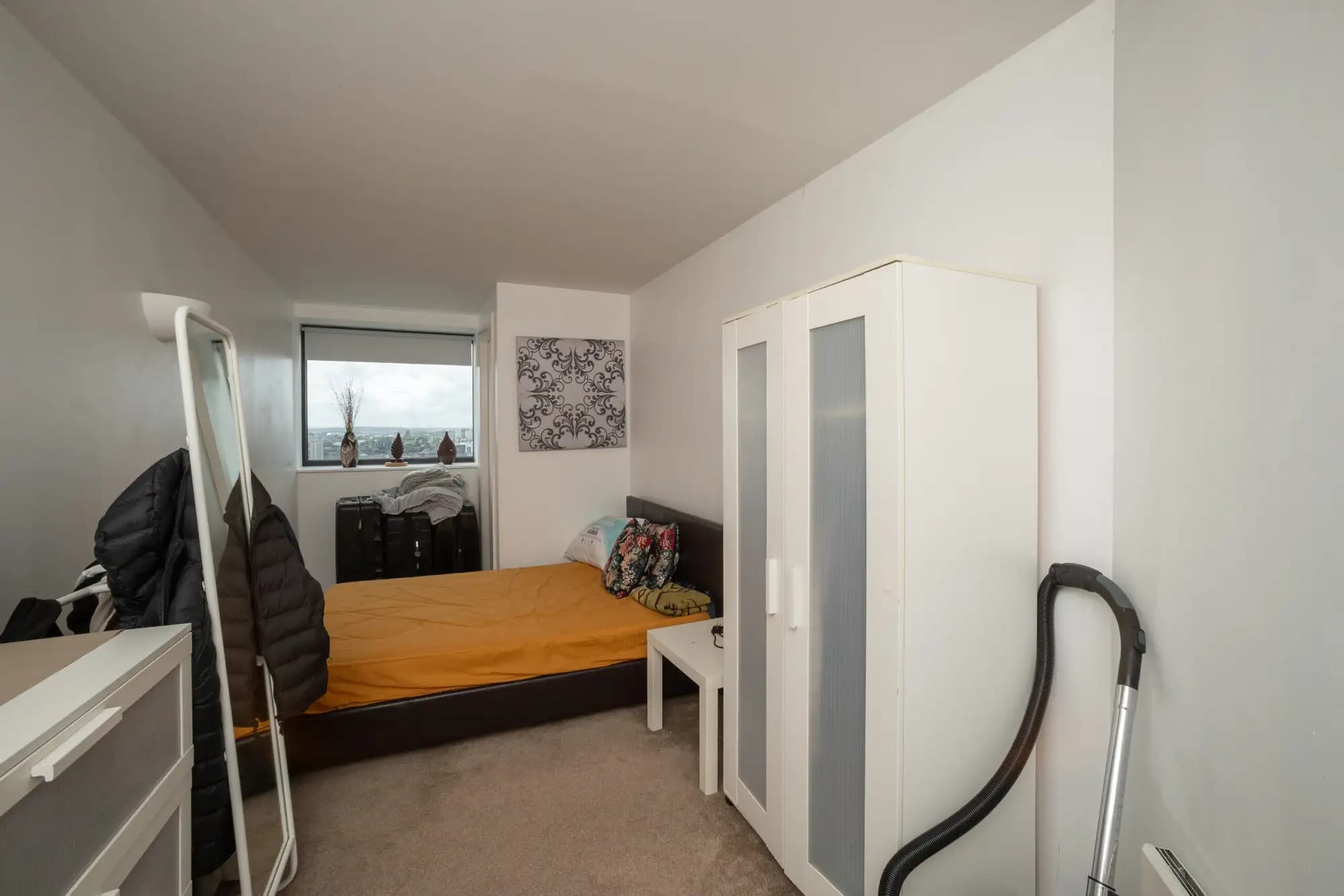 property photo 17 of 27