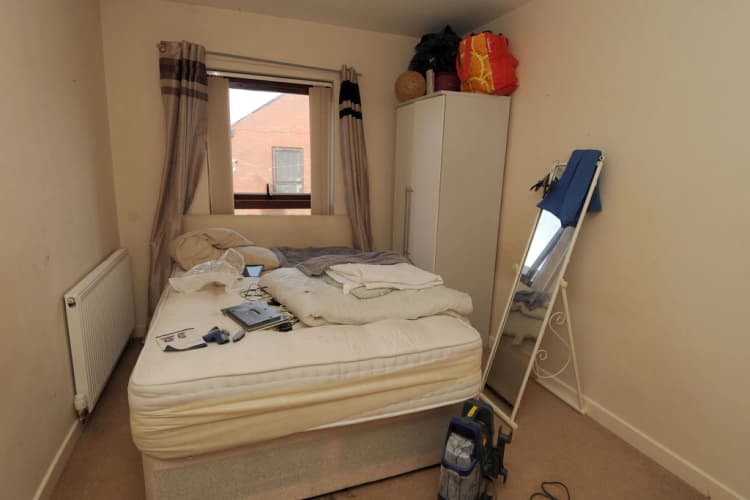 property photo 8 of 13