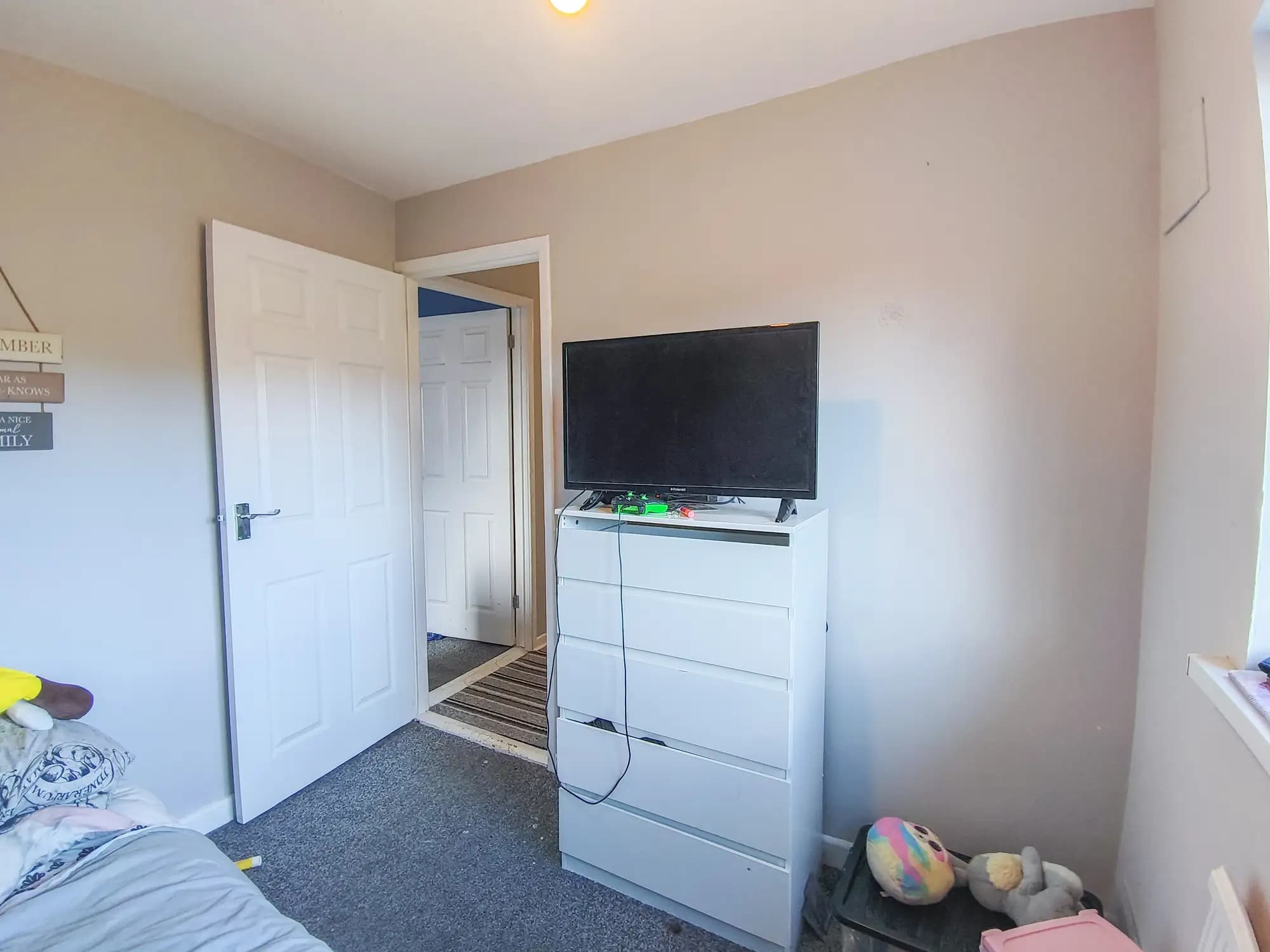 property photo 14 of 20