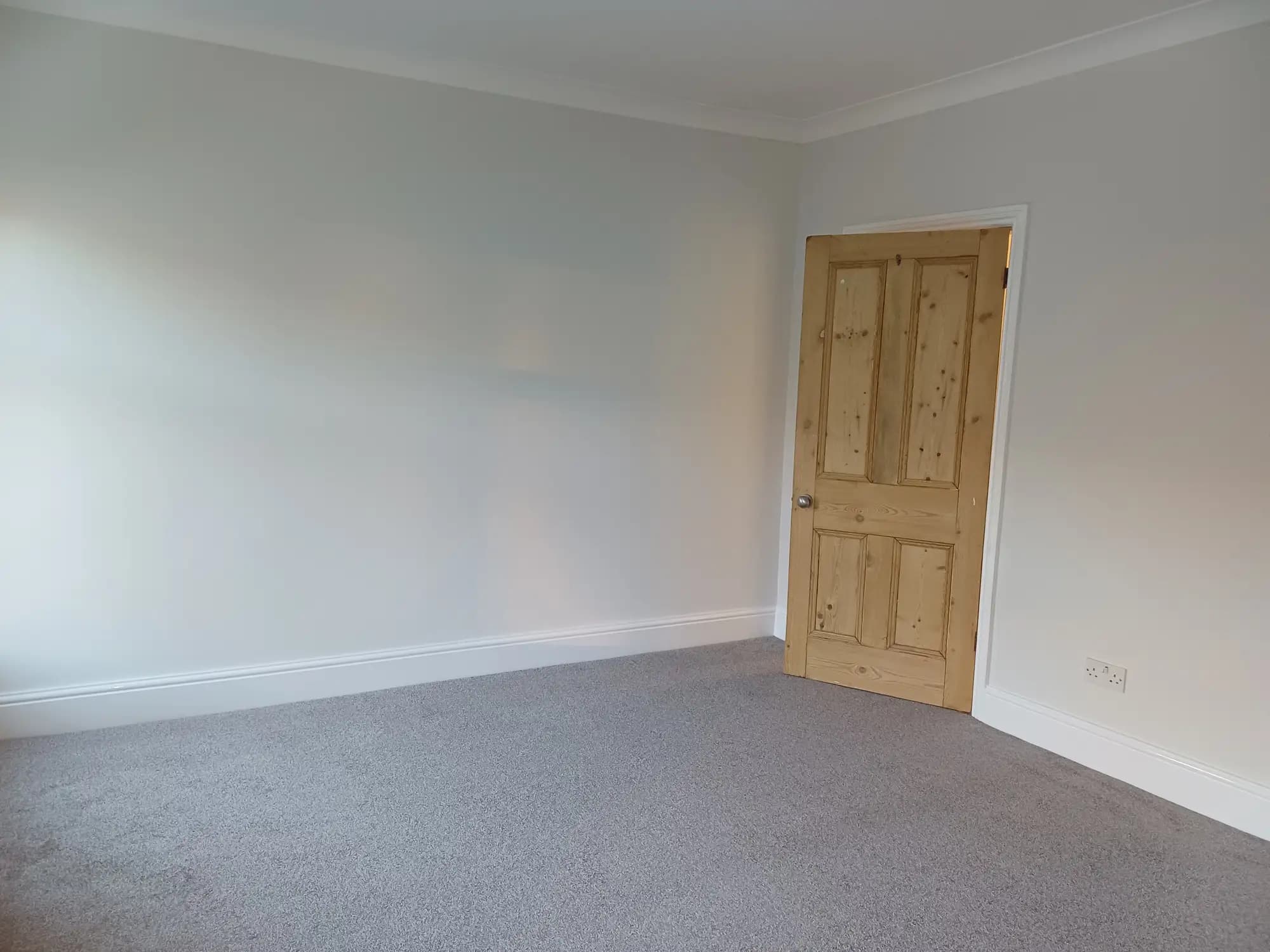 property photo 11 of 38