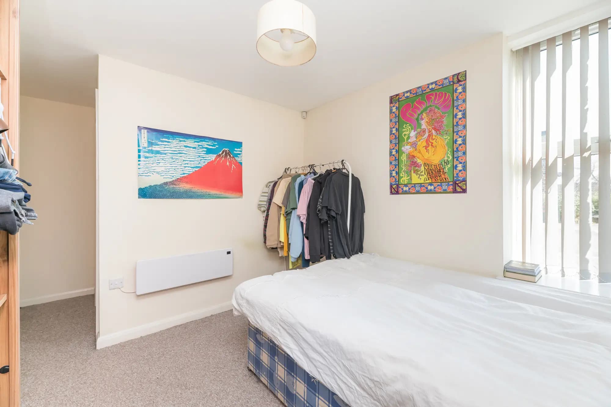 property photo 7 of 17