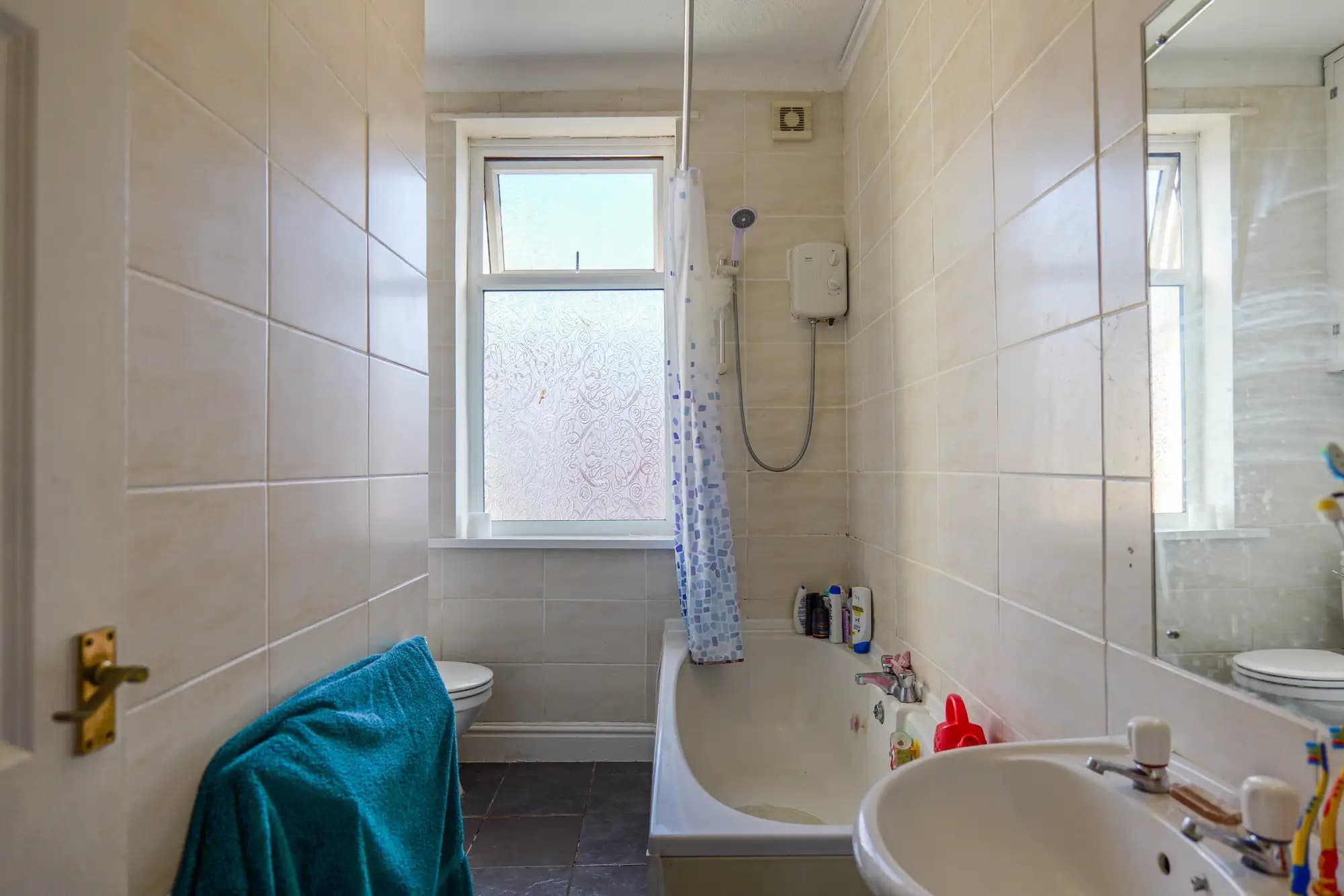 property photo 9 of 20