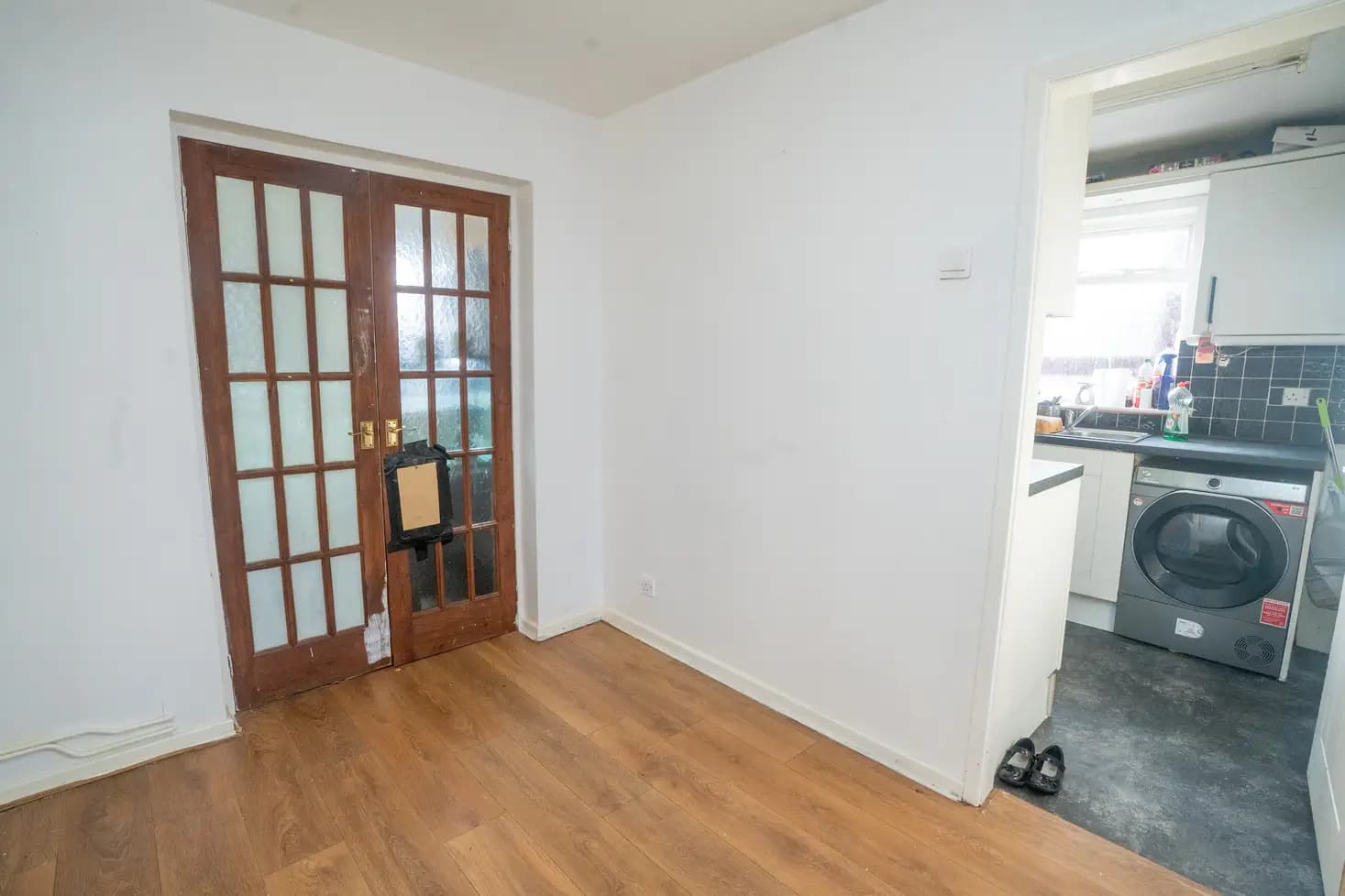 property photo 23 of 27