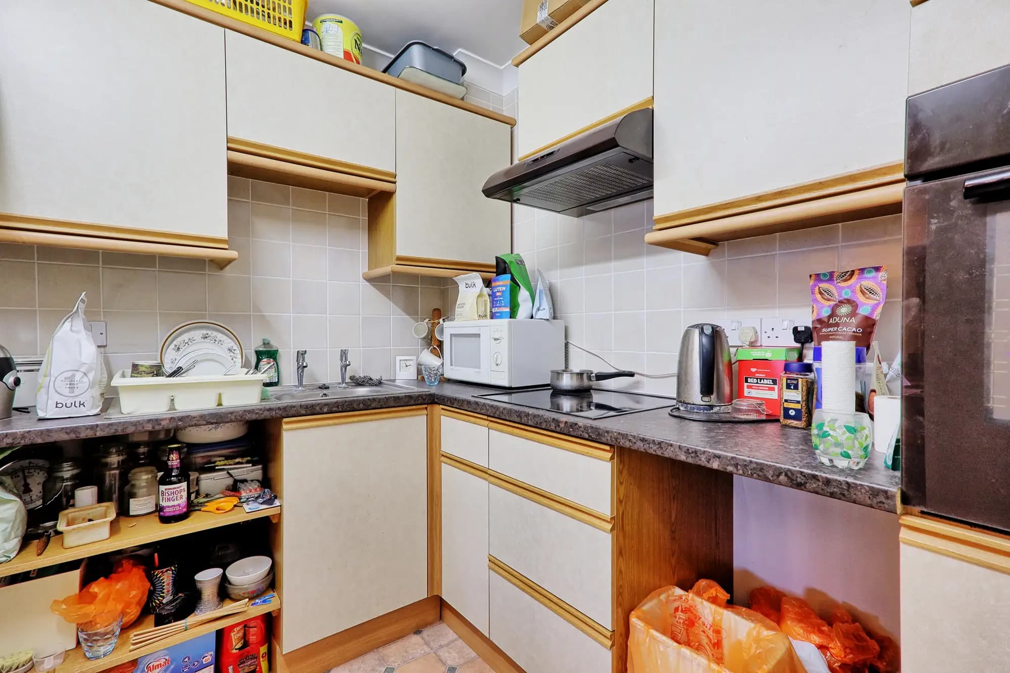 property photo 6 of 17