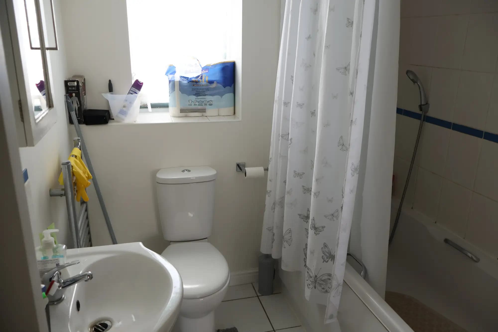 property photo 8 of 19