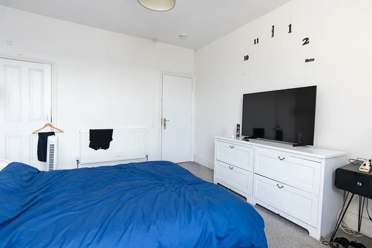 property photo 17 of 31