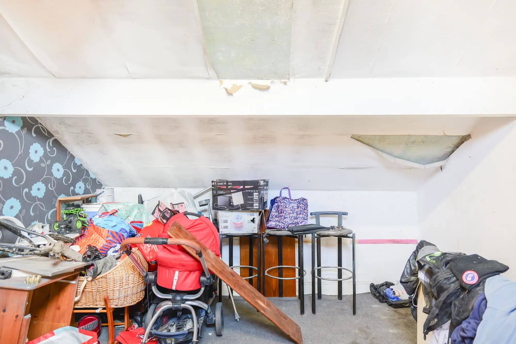 property photo 11 of 24