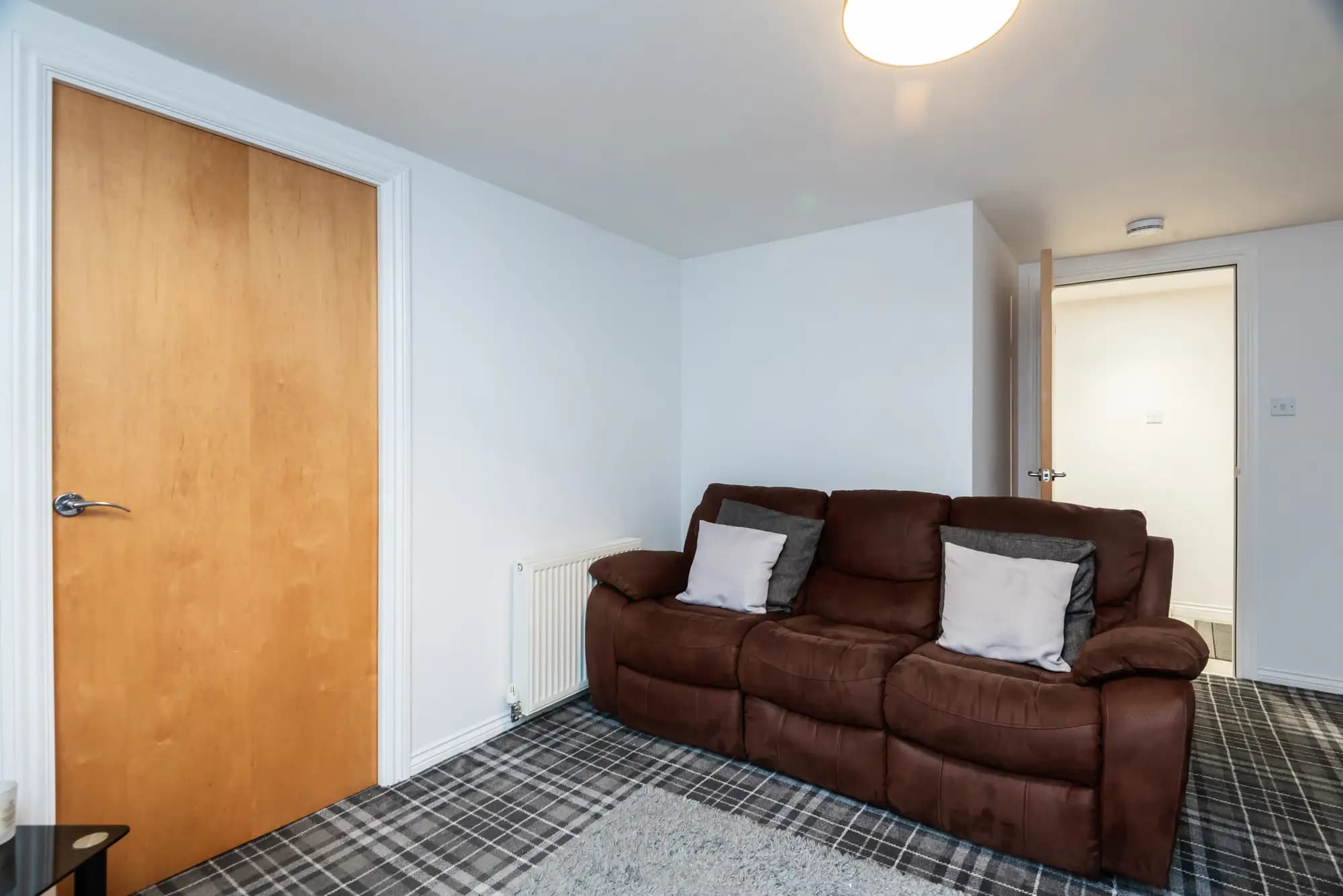 property photo 4 of 22
