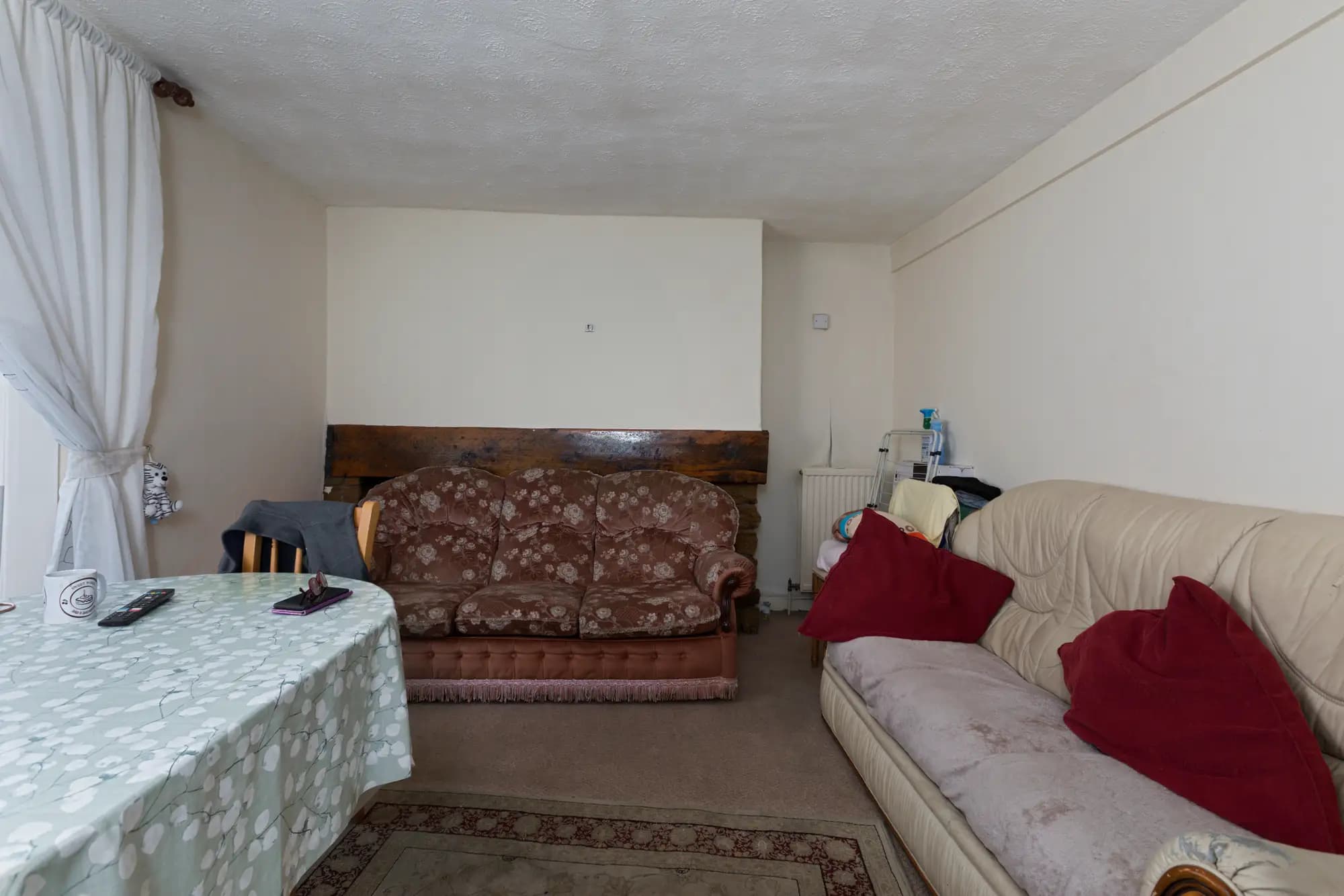 property photo 6 of 32