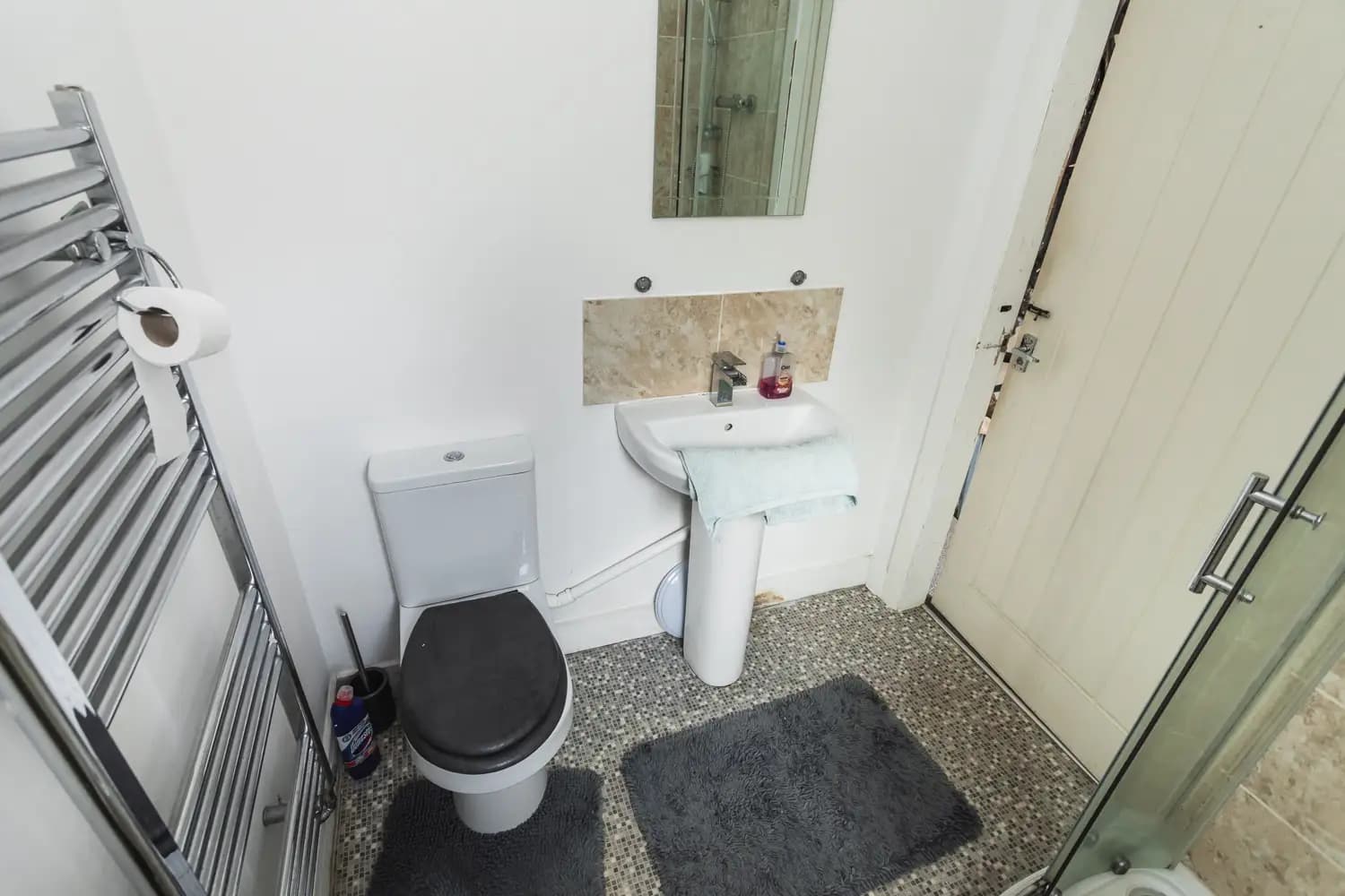 property photo 8 of 14
