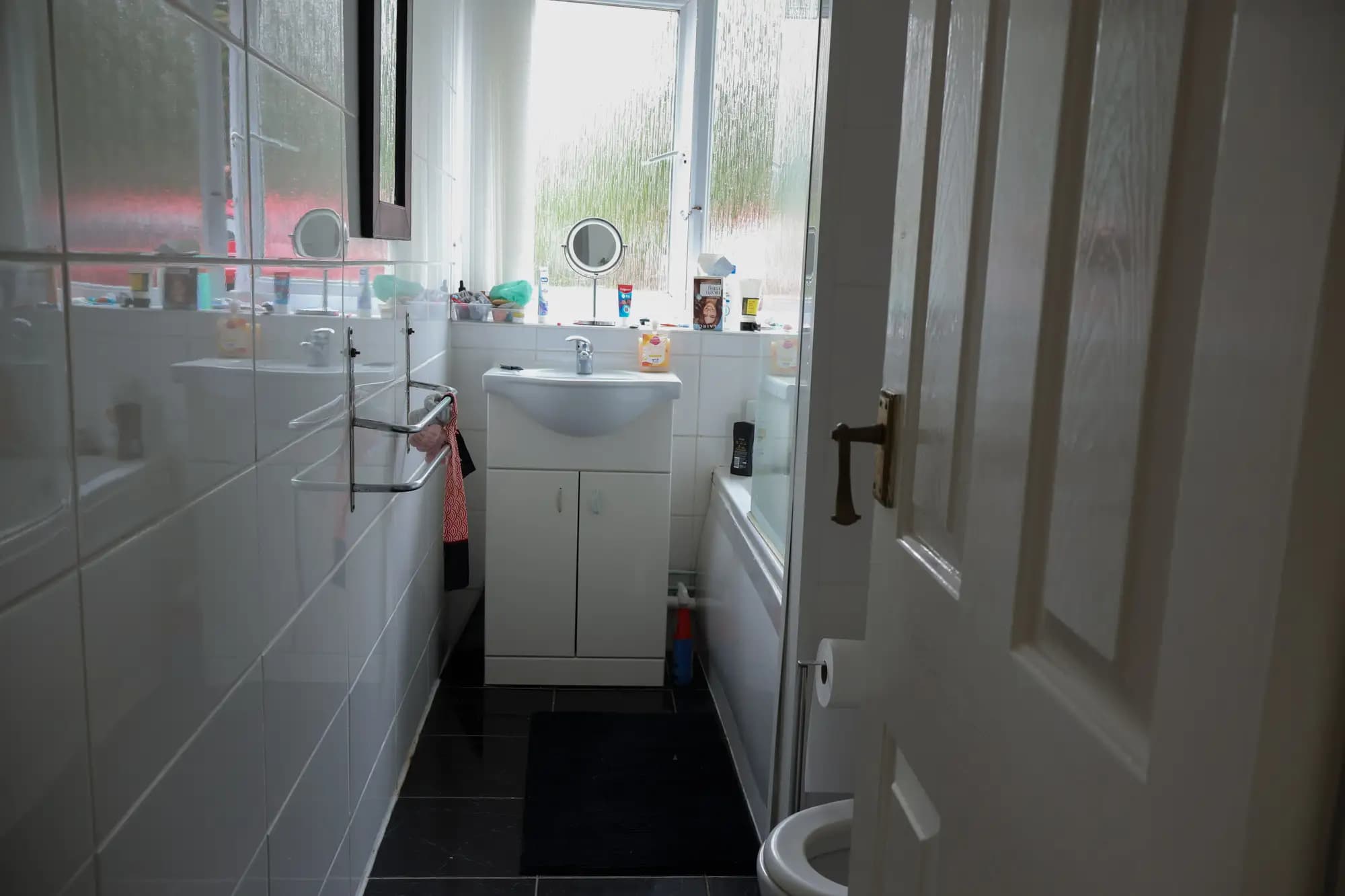 property photo 8 of 15