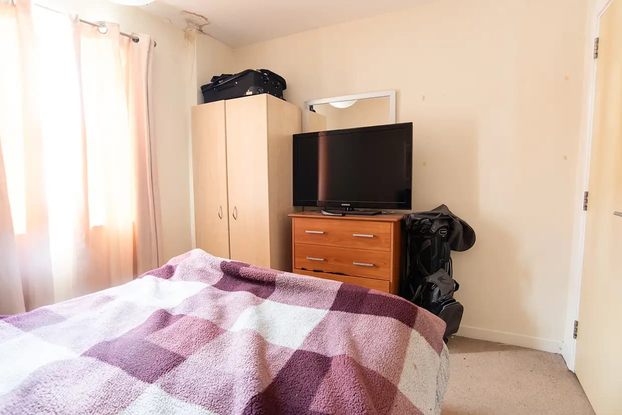 property photo 13 of 21