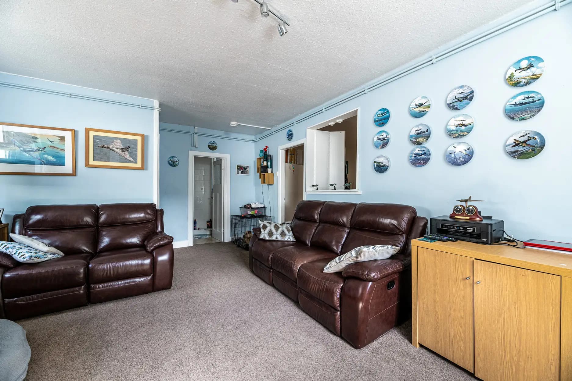 property photo 22 of 34