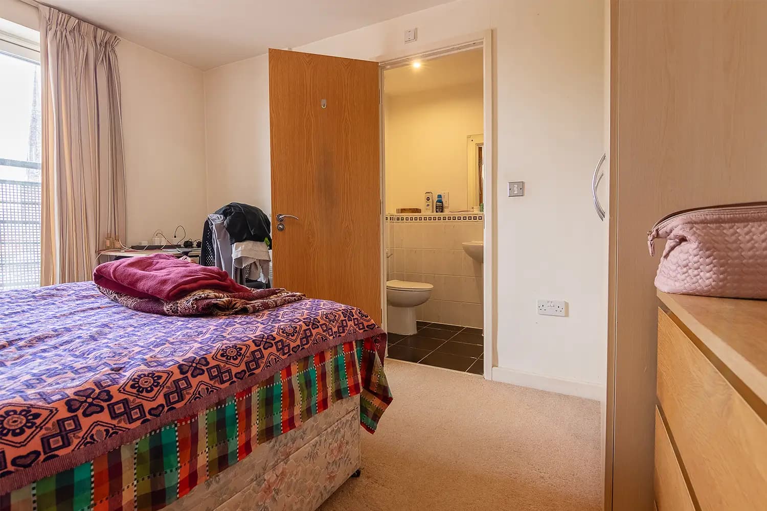 property photo 21 of 37