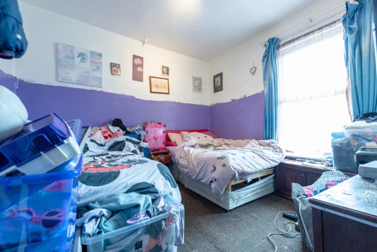 property photo 9 of 27