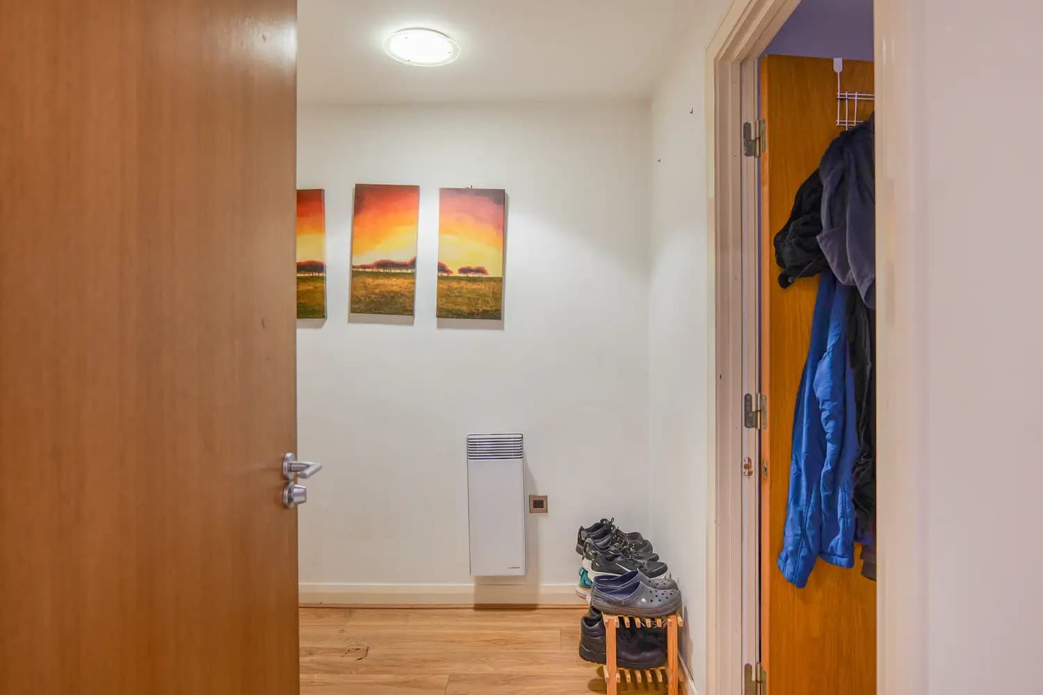 property photo 11 of 19