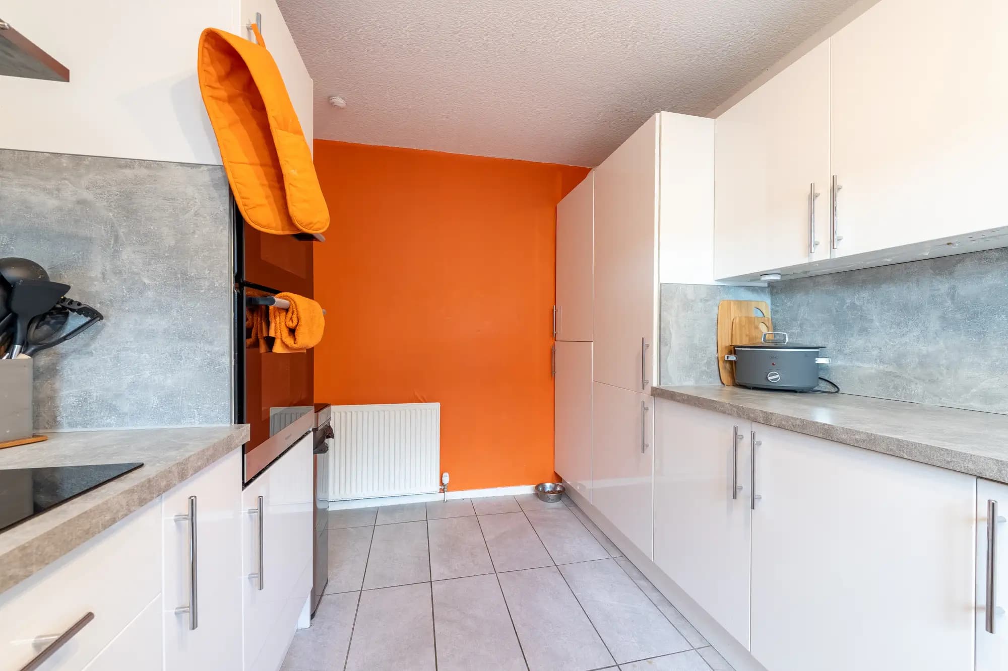 property photo 6 of 37