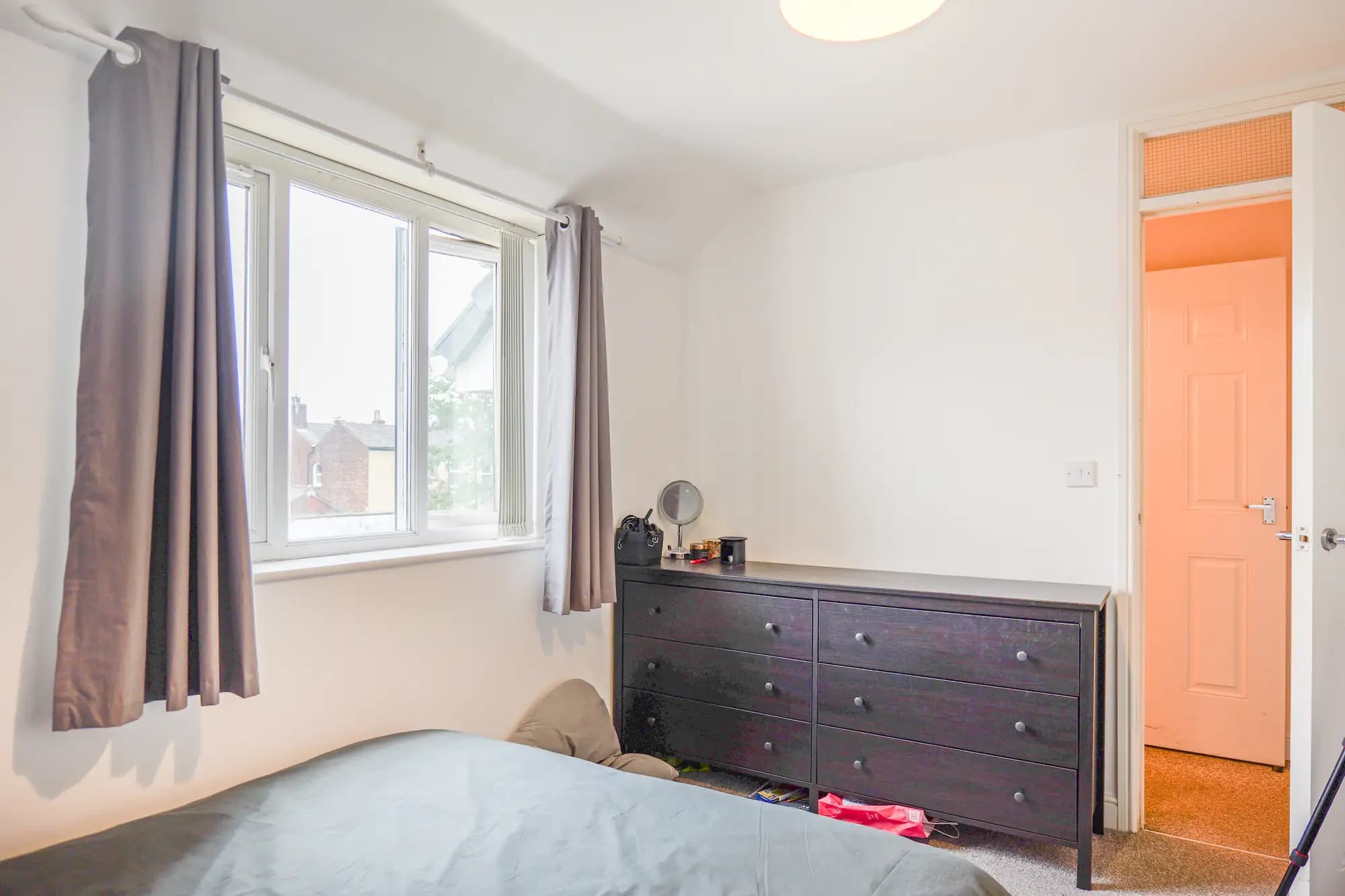 property photo 10 of 19