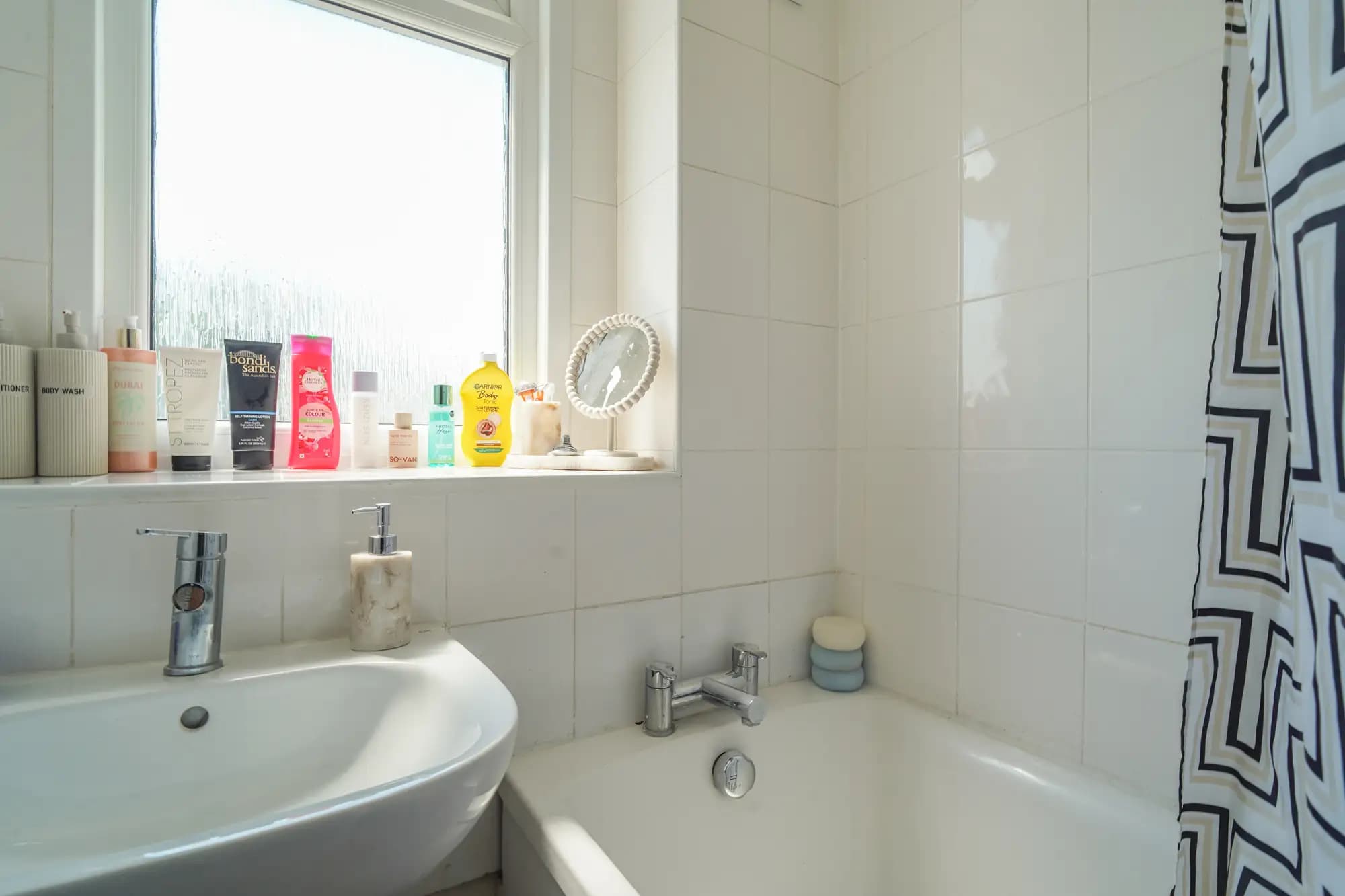 property photo 8 of 16
