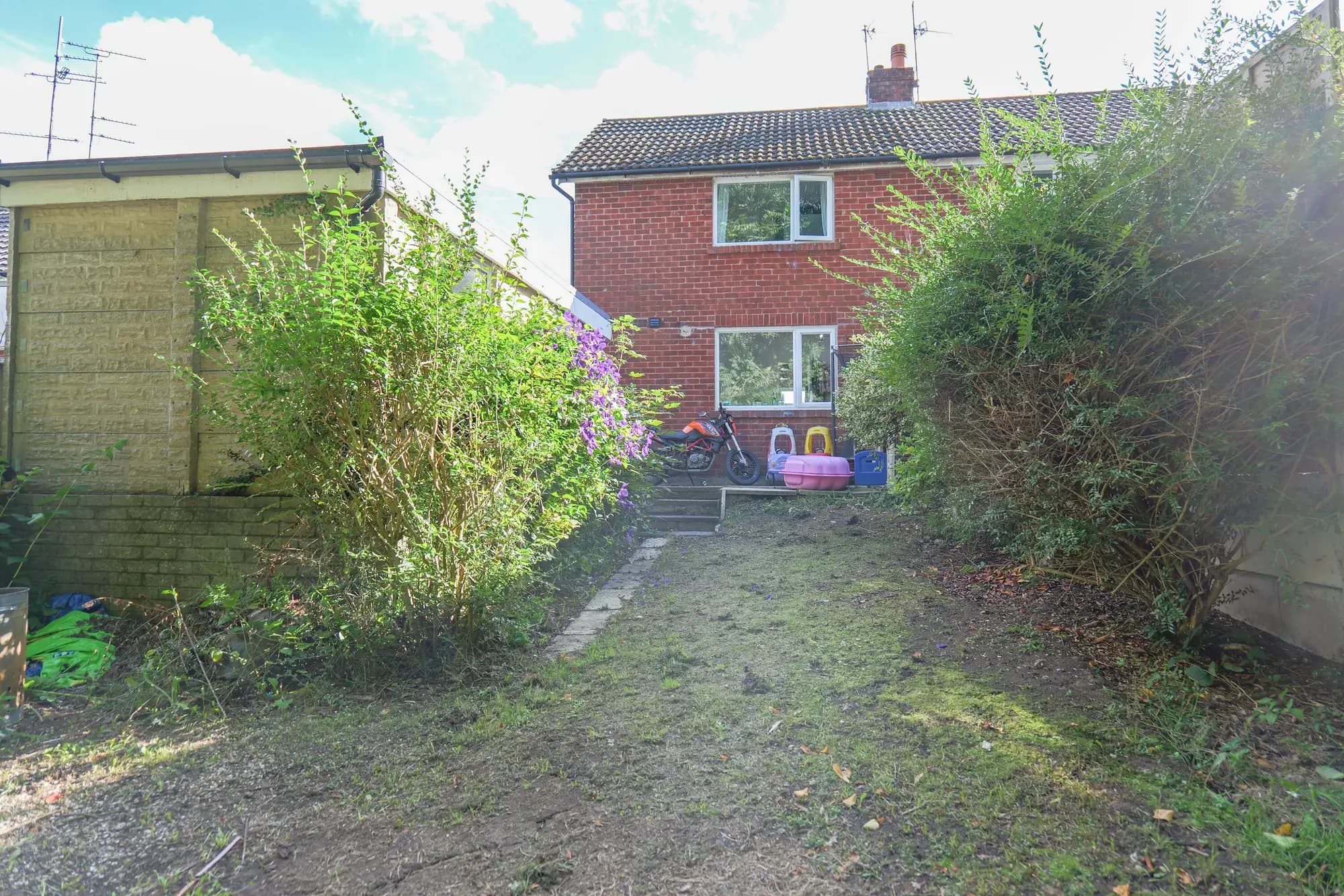 property photo 15 of 19