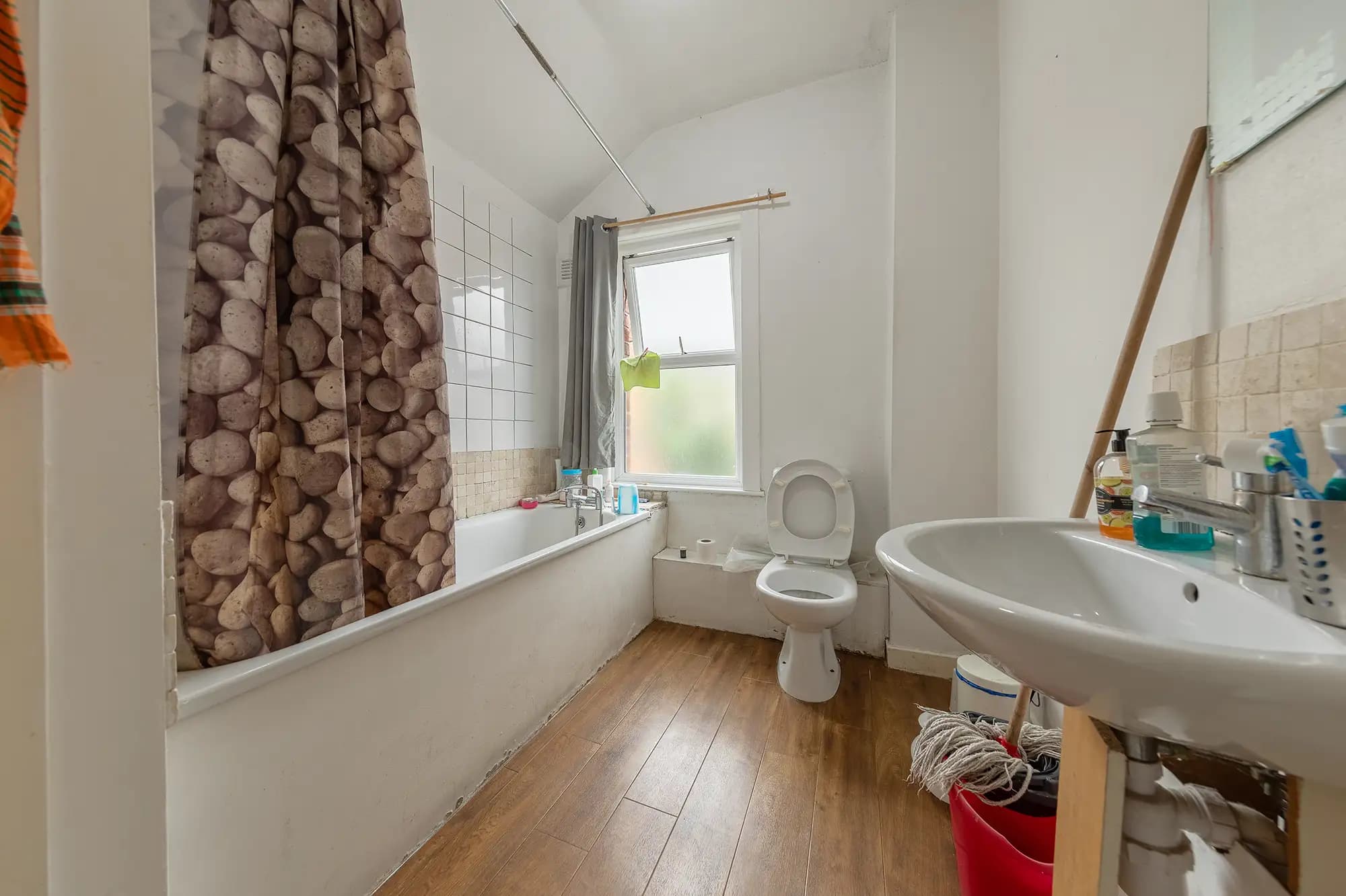 property photo 10 of 23