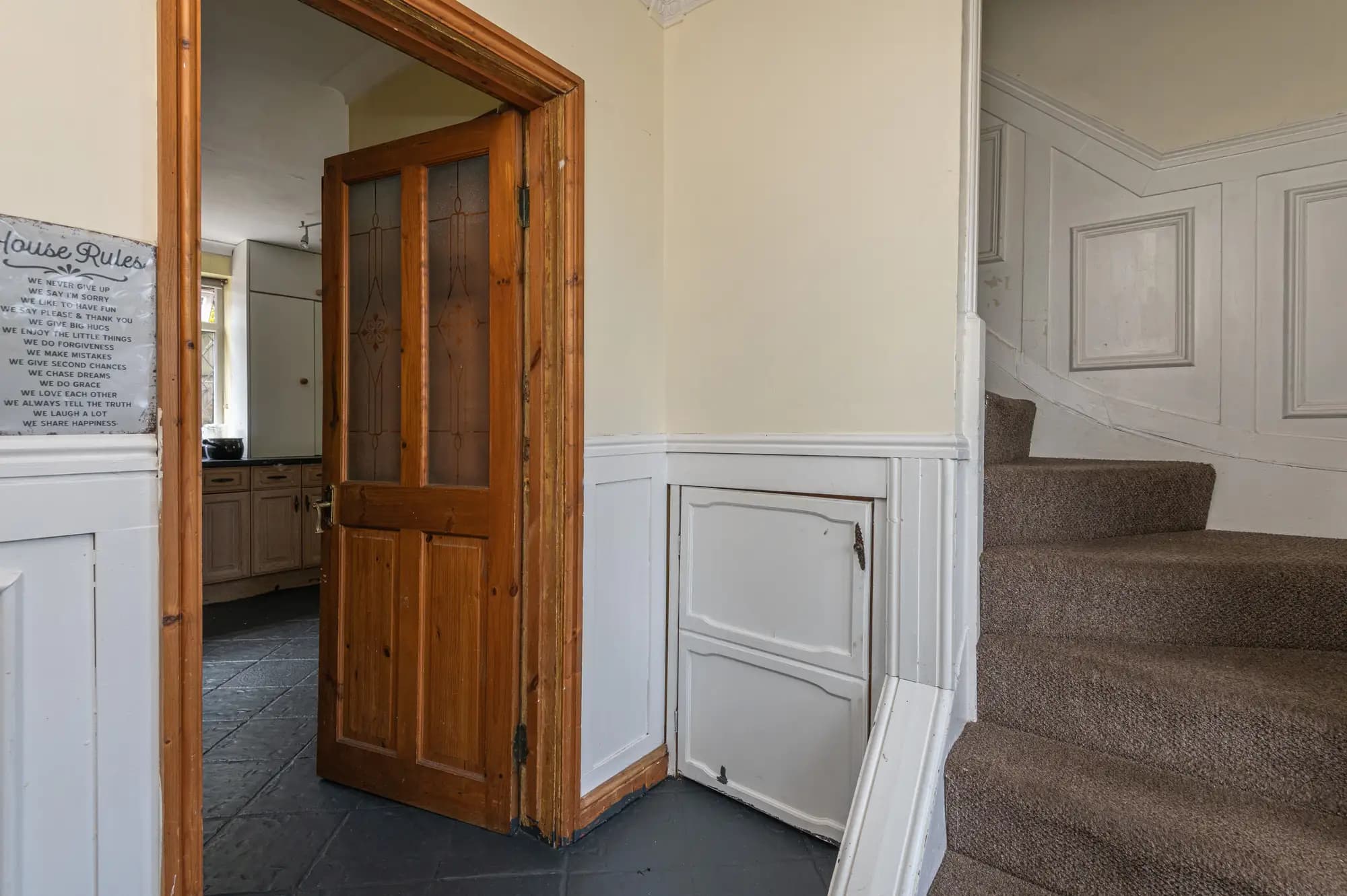property photo 9 of 18