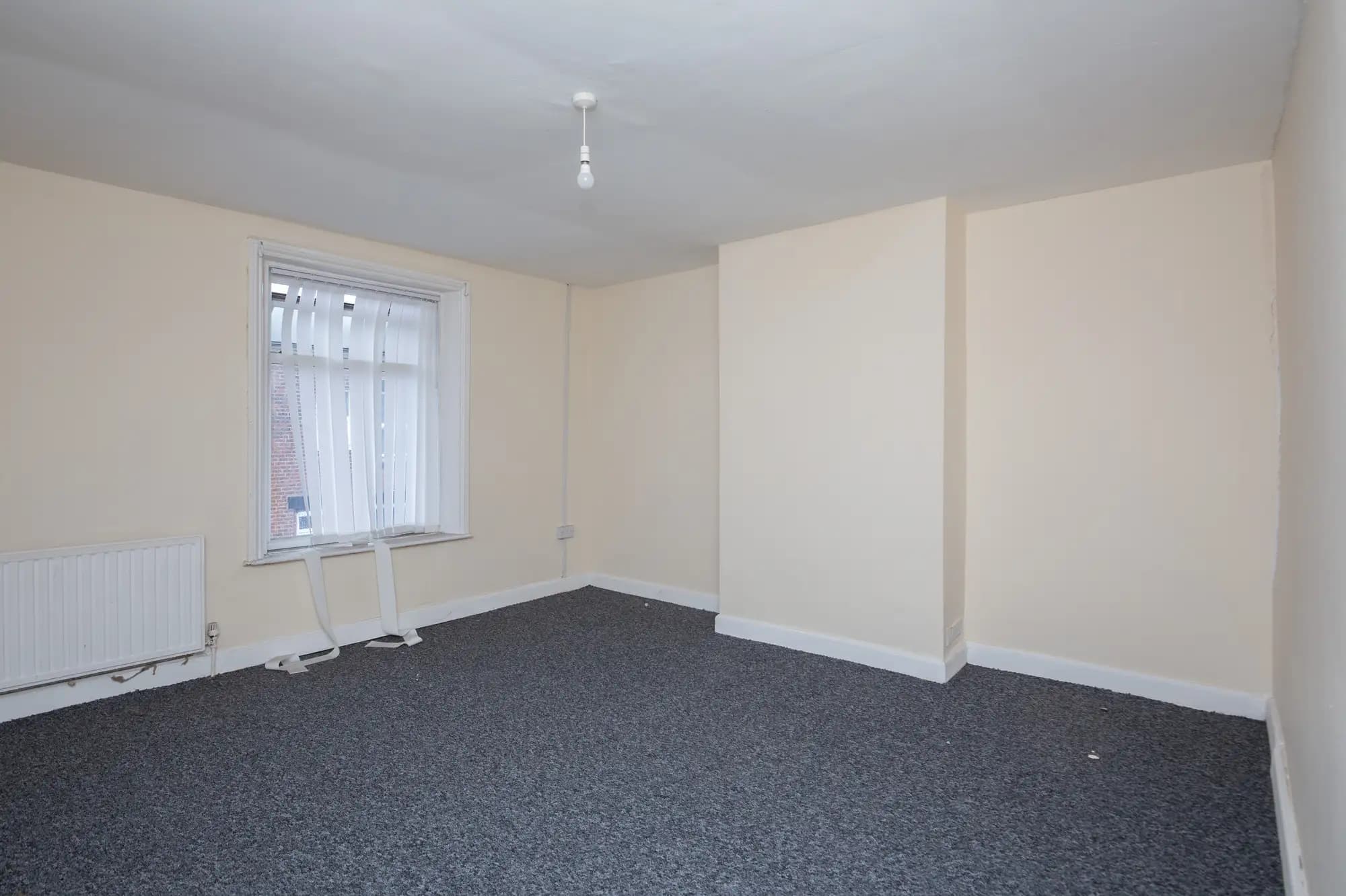 property photo 10 of 24