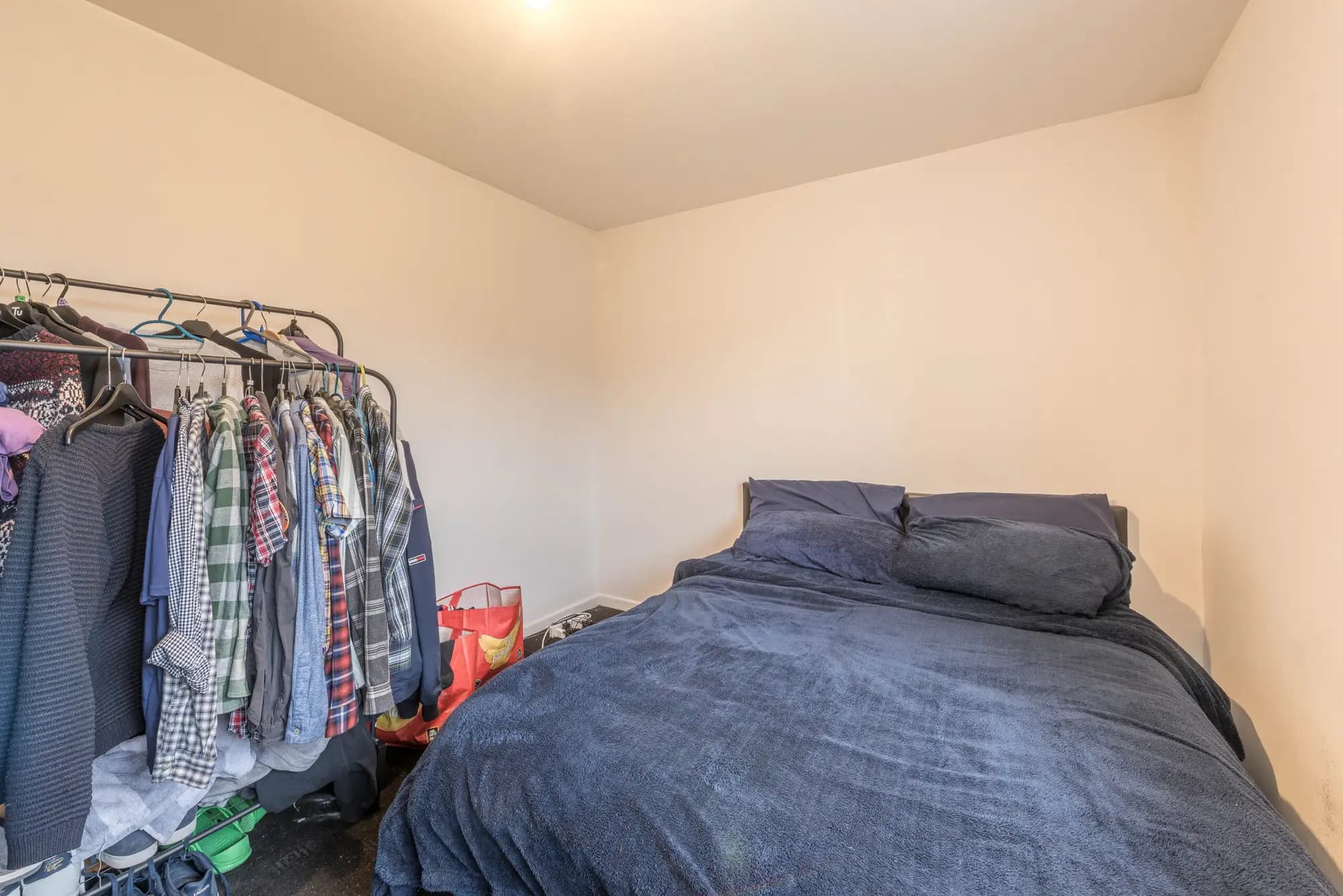 property photo 18 of 37