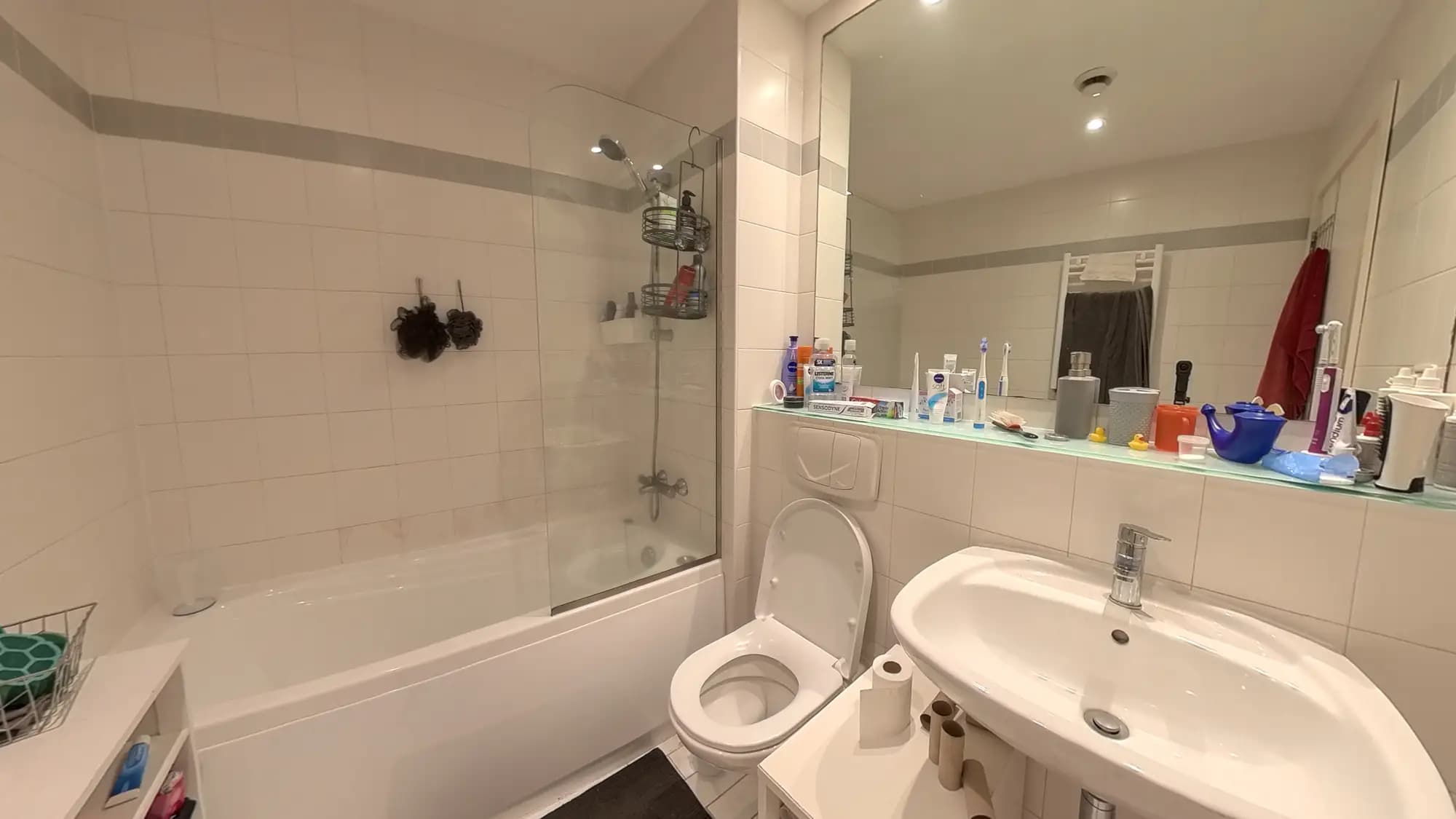 property photo 9 of 17