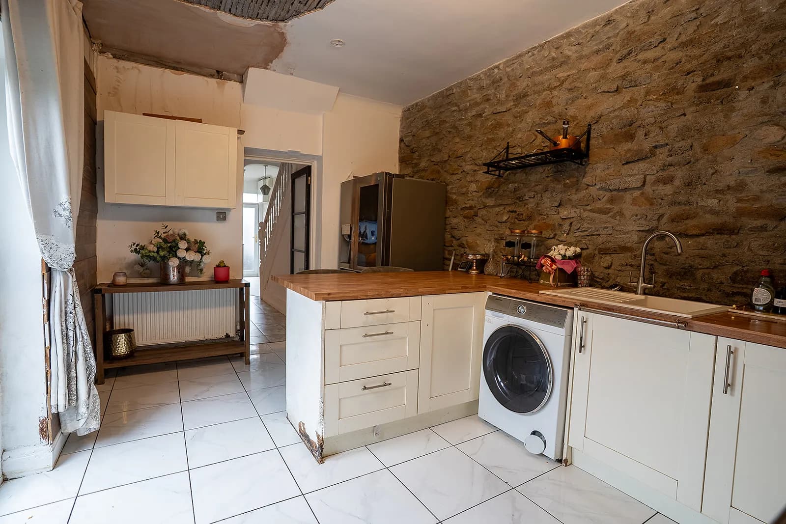 property photo 8 of 26