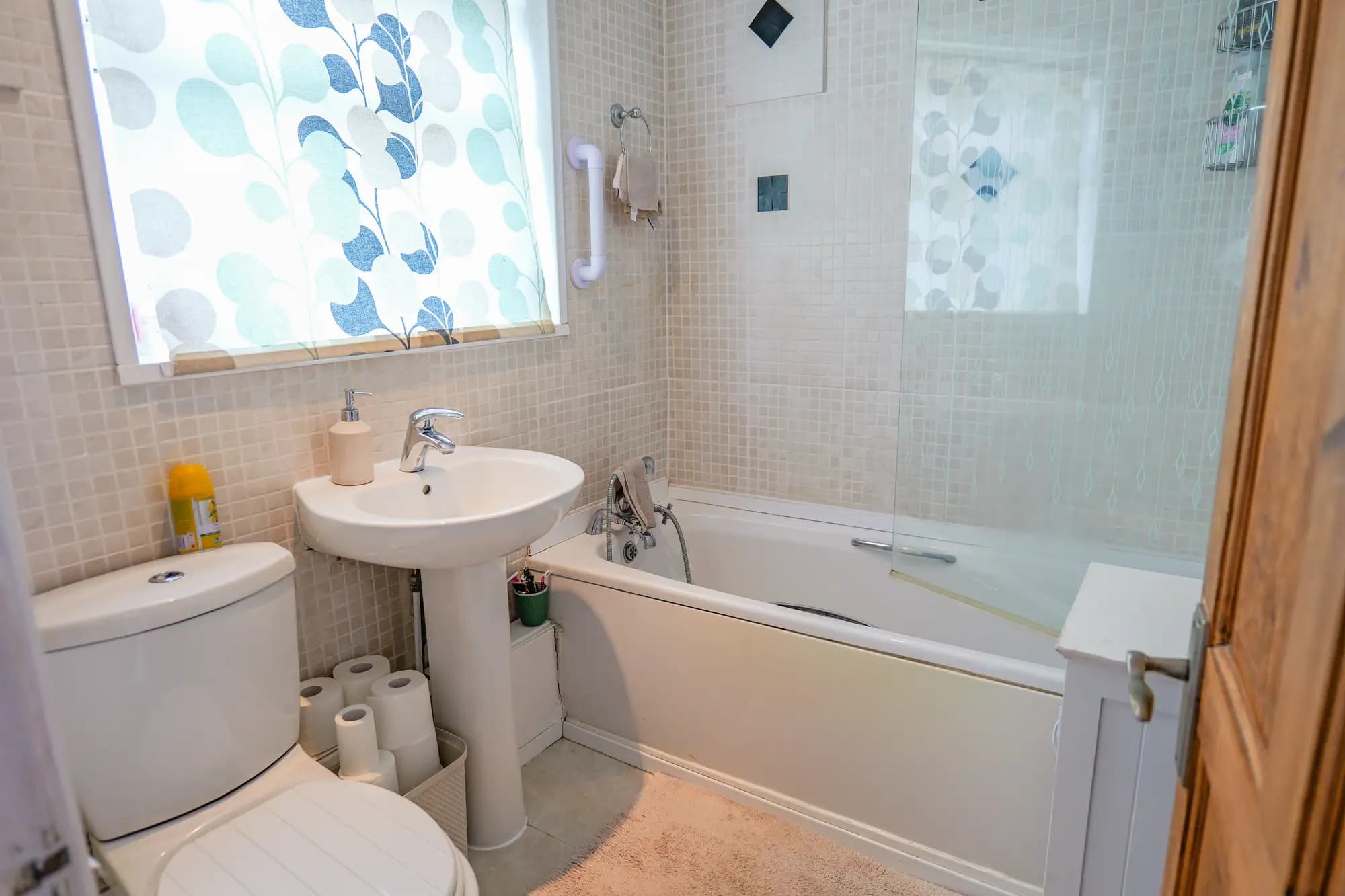 property photo 10 of 25