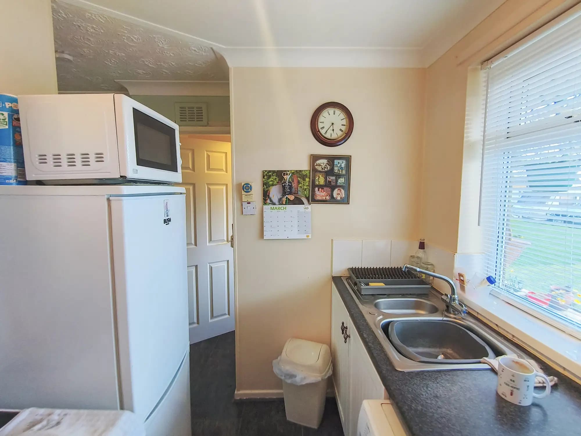 property photo 6 of 13