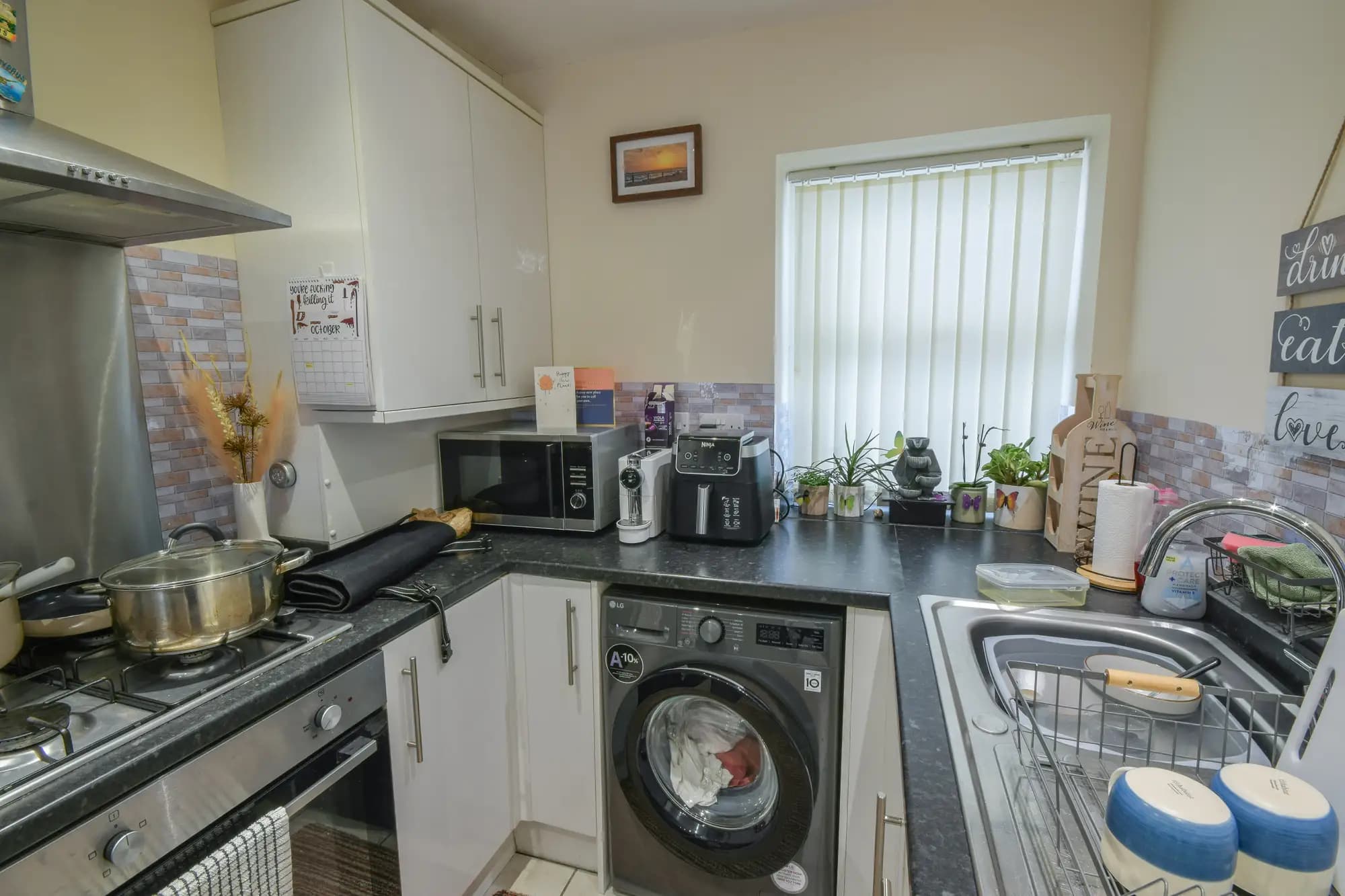 property photo 5 of 13