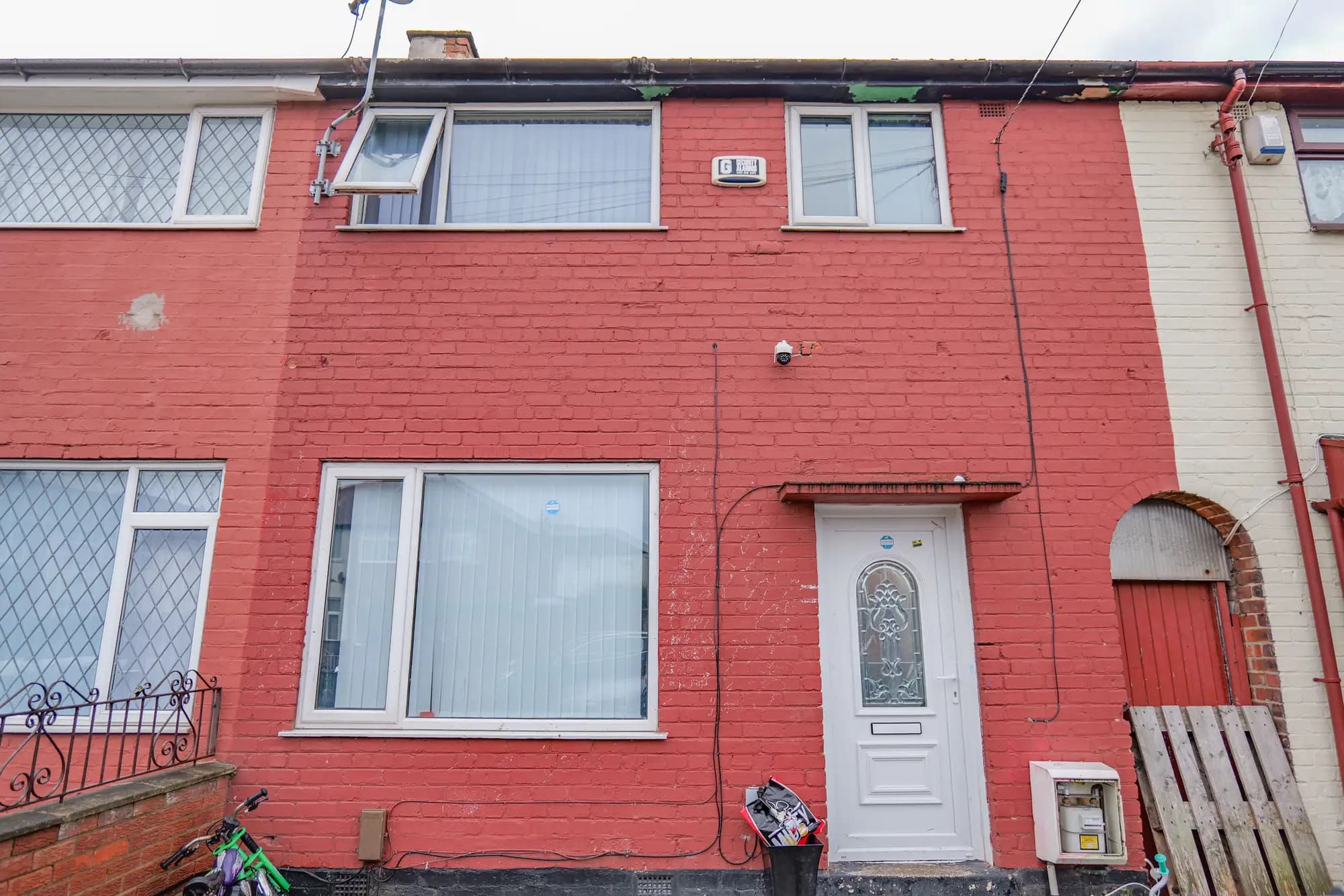 property photo 1 of 23