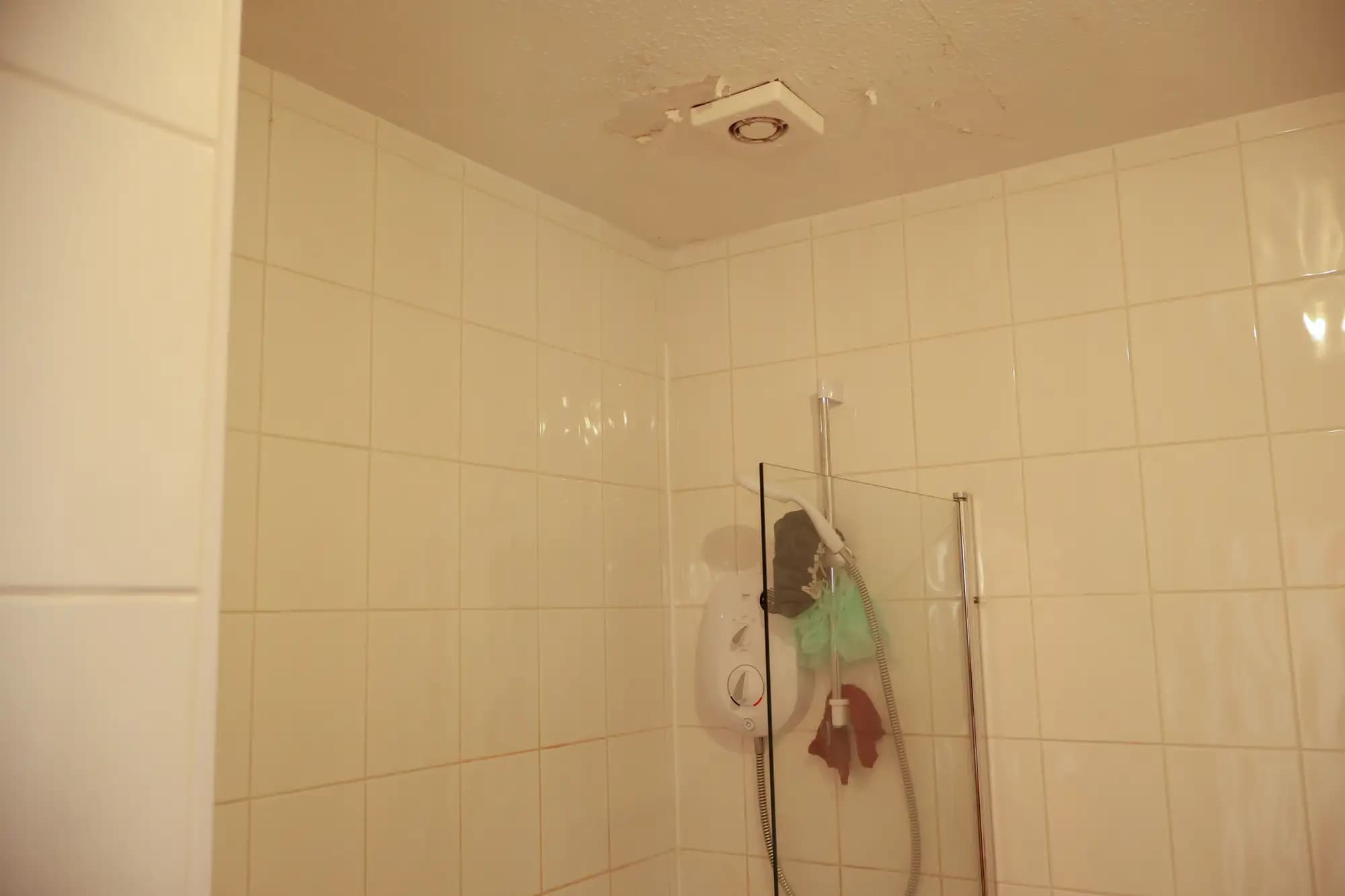 property photo 10 of 17