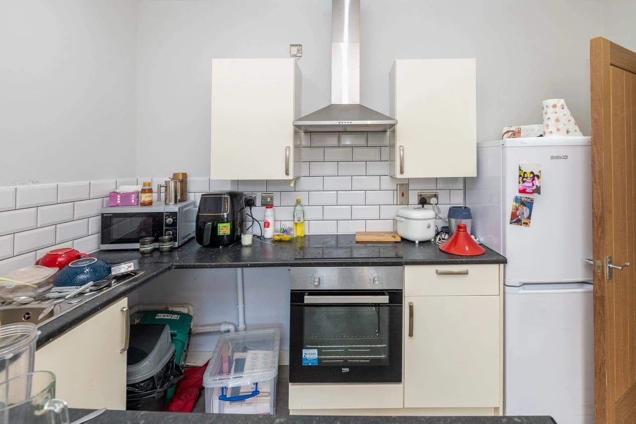 property photo 17 of 48